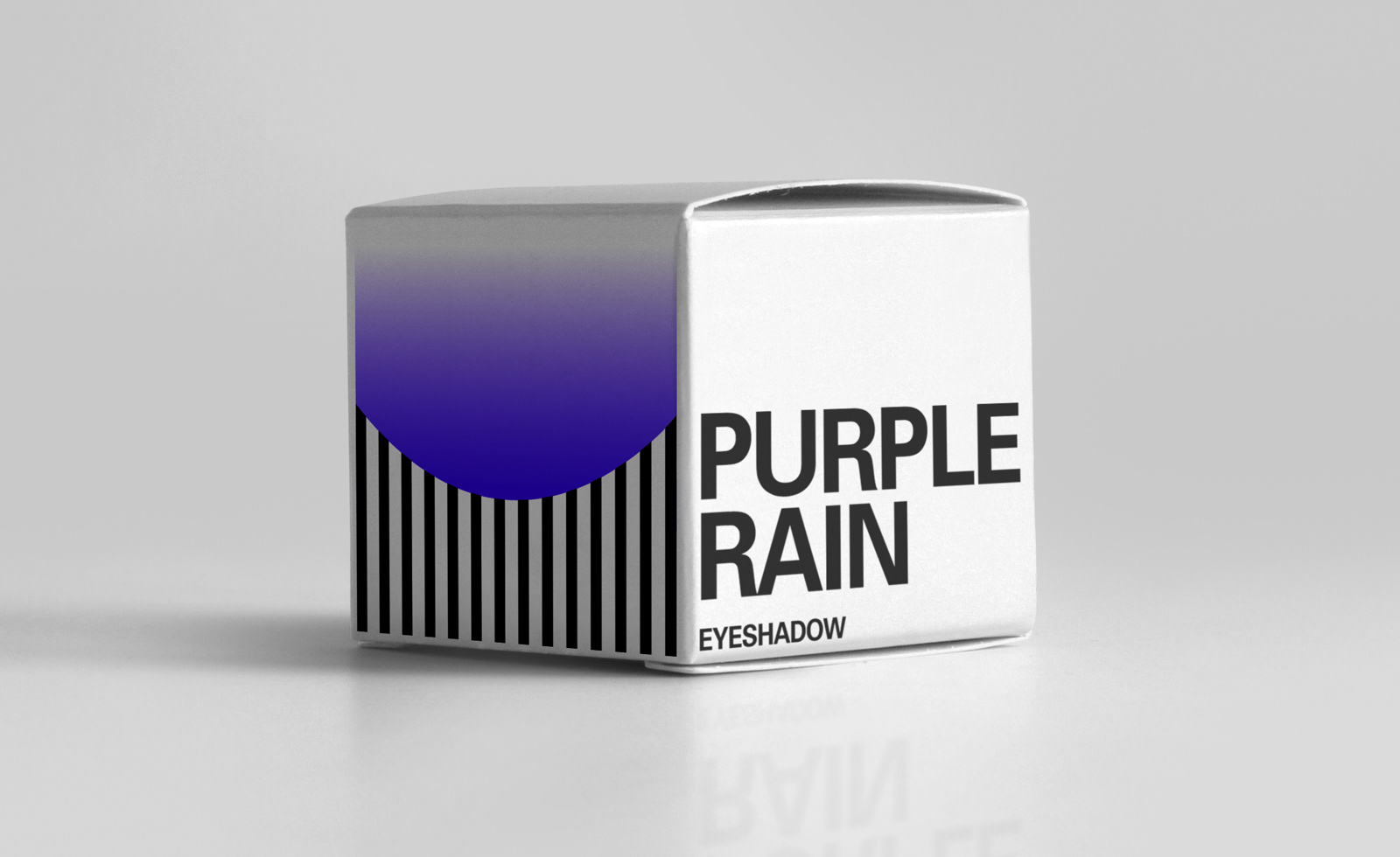 Design packaging for a eyeshadow
