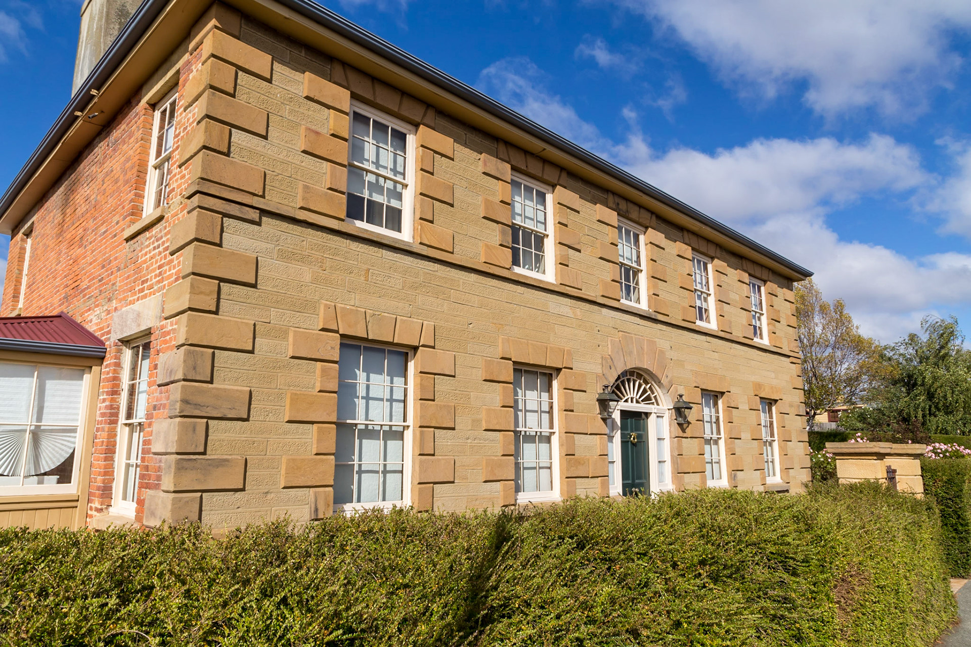 The Lake Frederick Inn. Built in 1833 , it is on the Register of National Estate as a particular example of an early coaching inn.