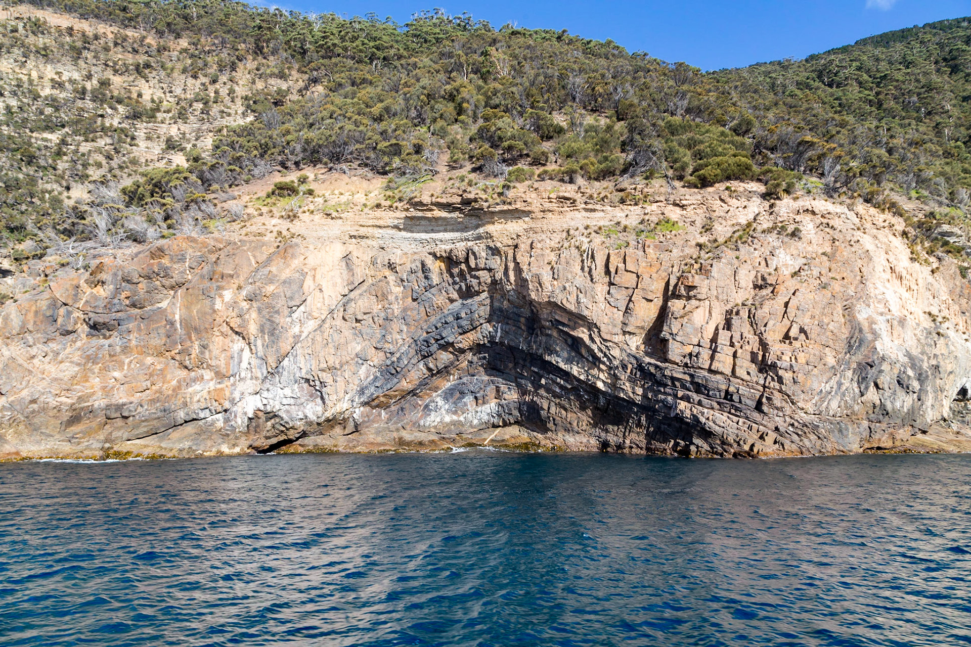 Geological Warping on Maria Island