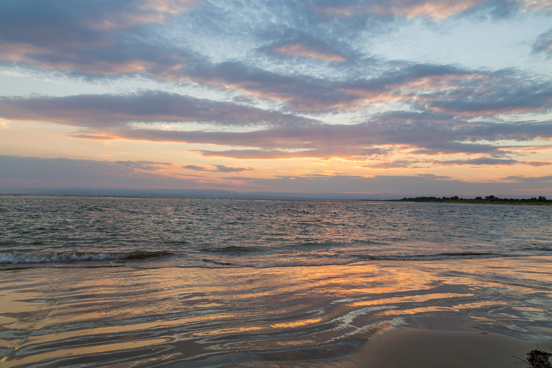 After the sunset on Great Oyster Bay, from Sandpiper Beach.