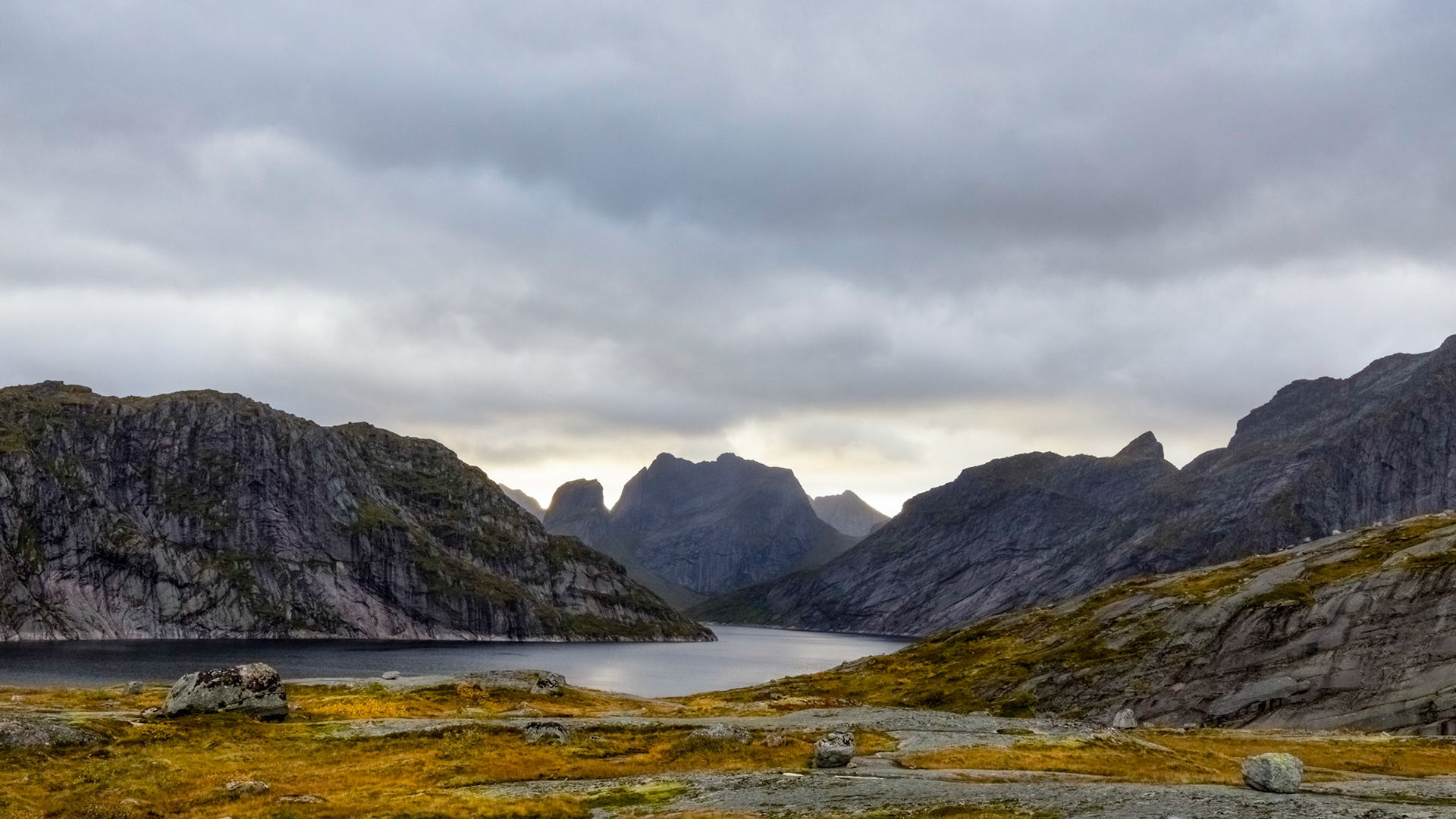 Overlooking Solbjørnvatnet Lake, Flakstad, Nordland. 5:03 pm.