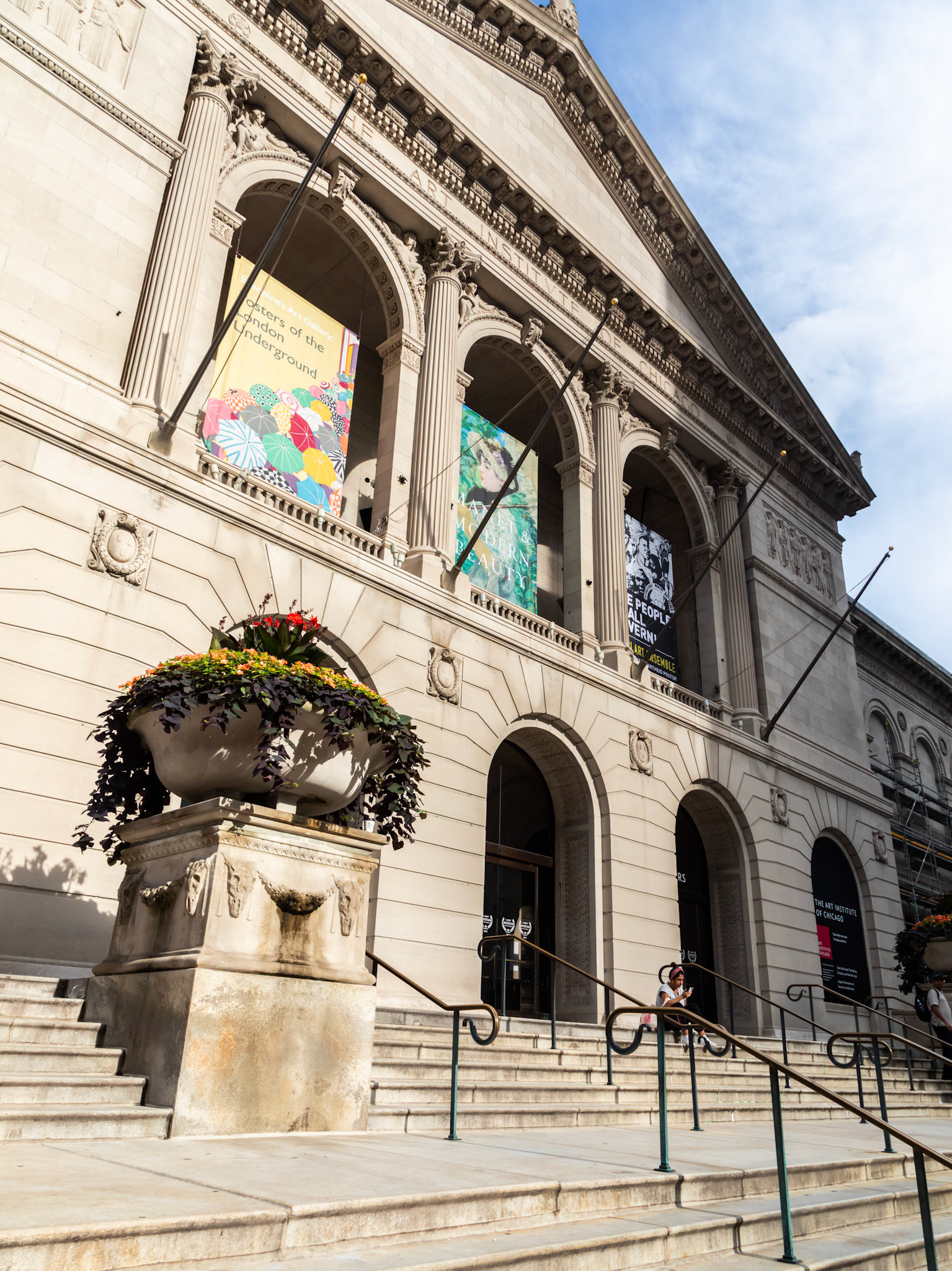 Old facade of the Chicago Art Institute