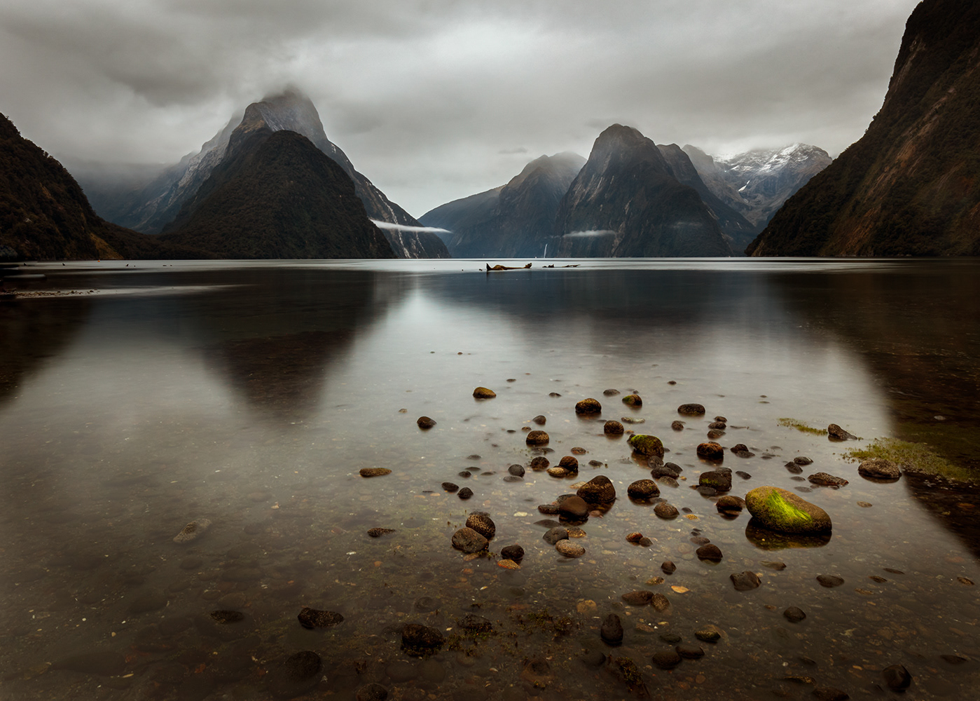 Grey, cloudy morning at Milford Sound