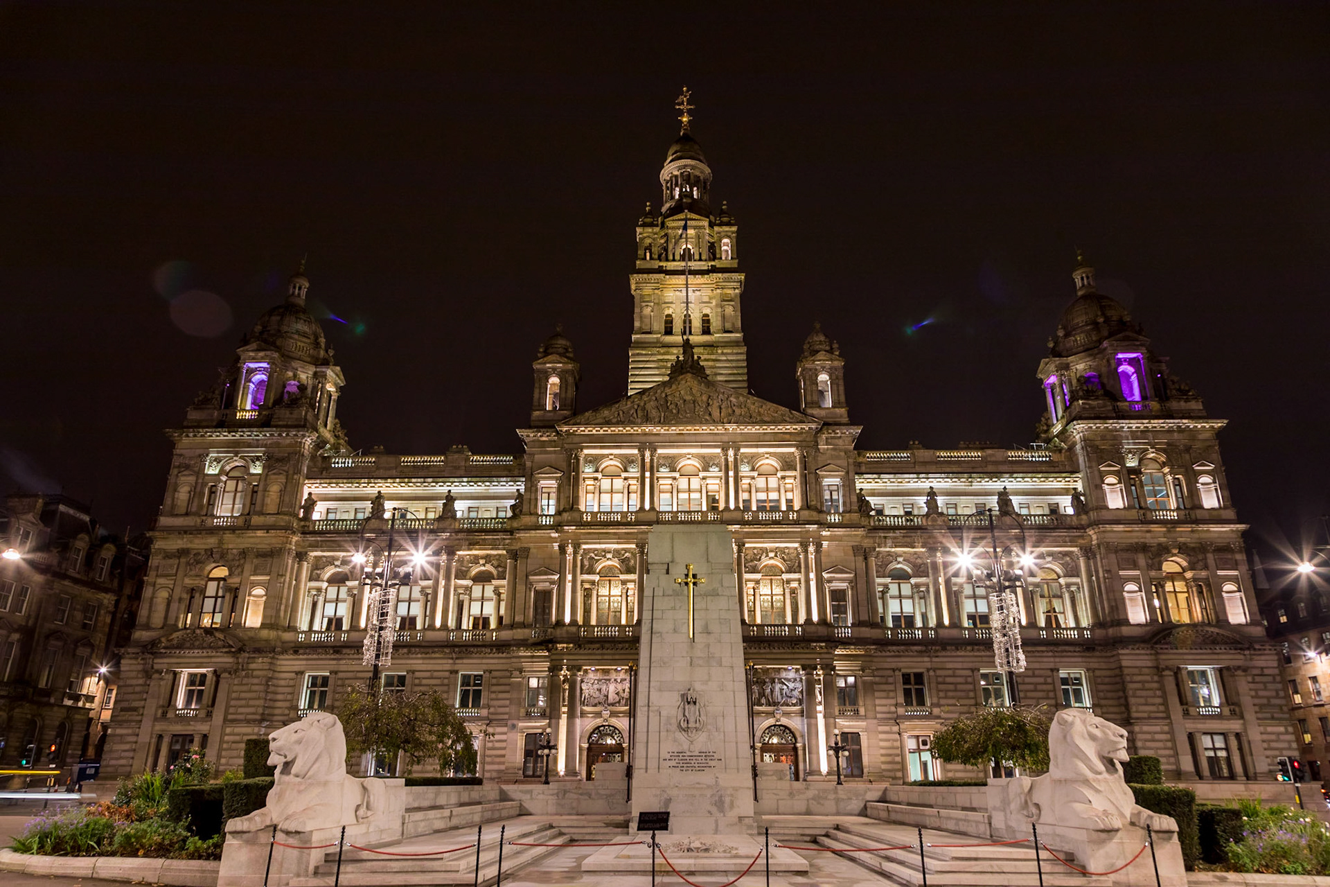 Cenotaph and City Council Building, at night