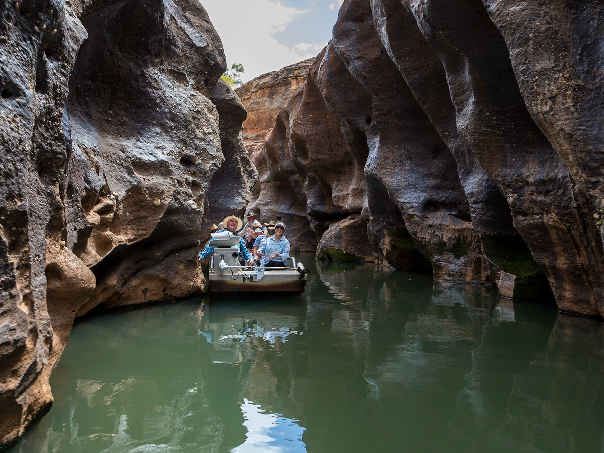 A cruise through Cobbold Gorge