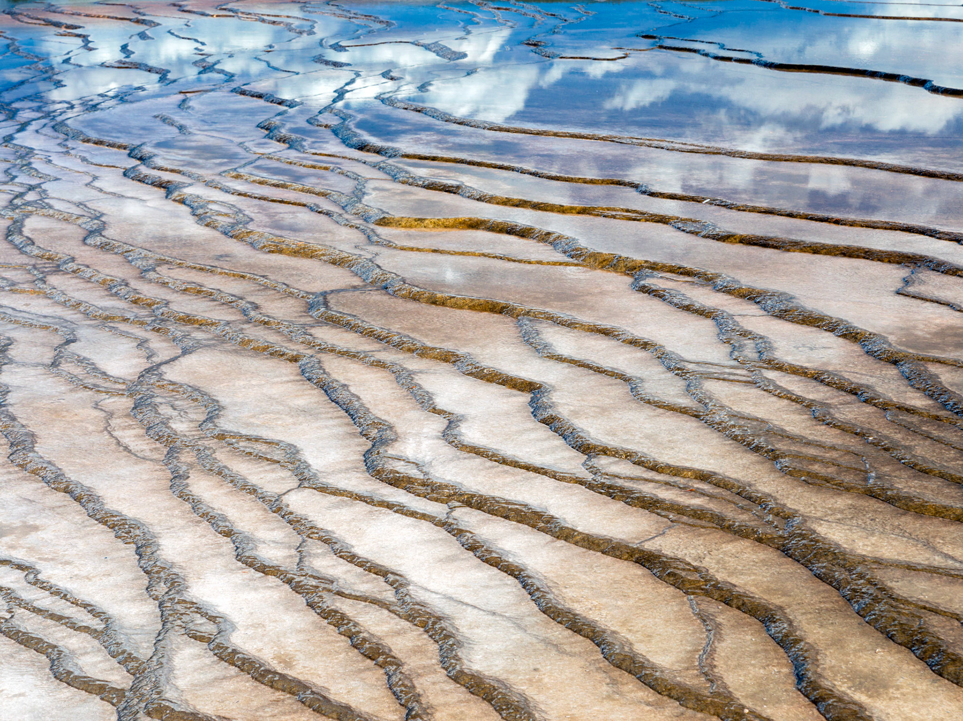 Midway Geyser Basin, Yellowstone National Park, Wyoming.