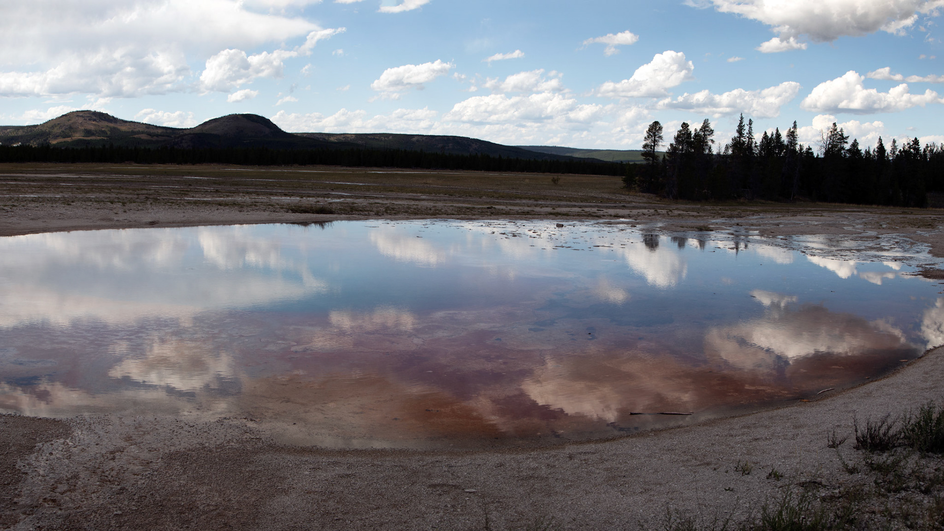 Opal Pool. Midway Geyser Basin, Yellowstone National Park, Wyoming.