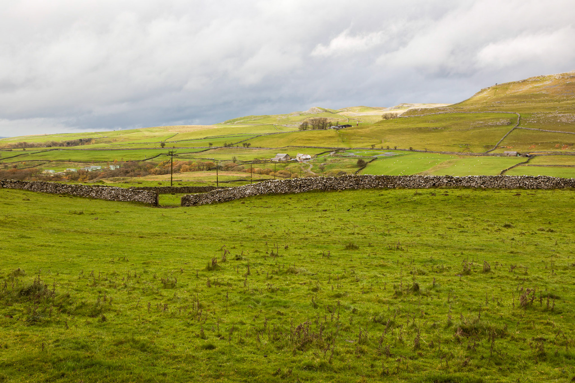 Driving on B6255 through the North Yorkshire Dales