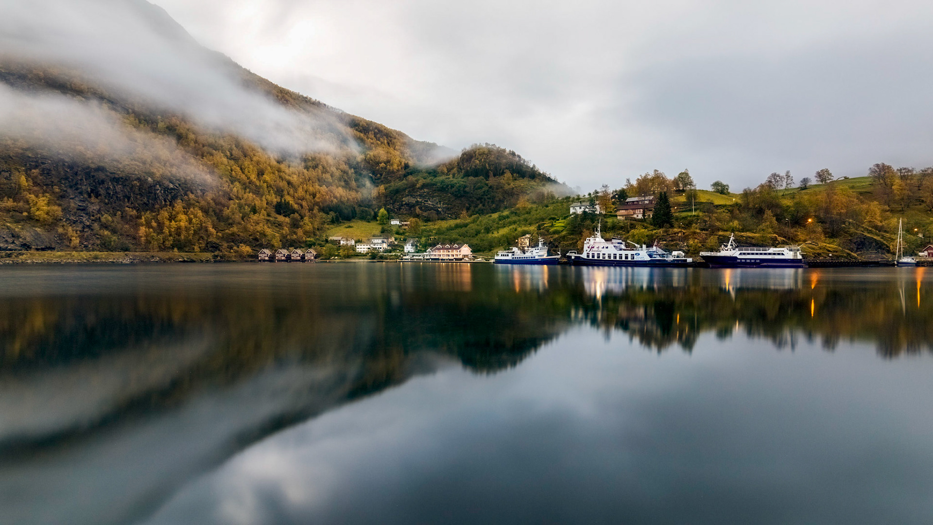 Flåm on Aurlandsfjord in the early morning light
