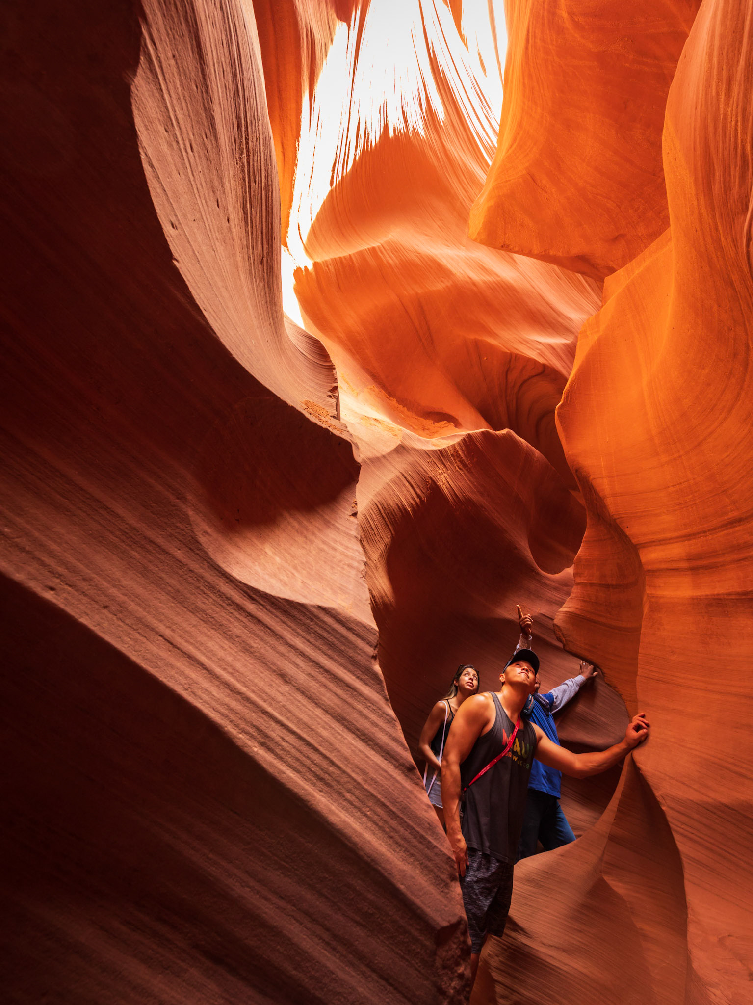 Tour group In Lower Antelope Canyon