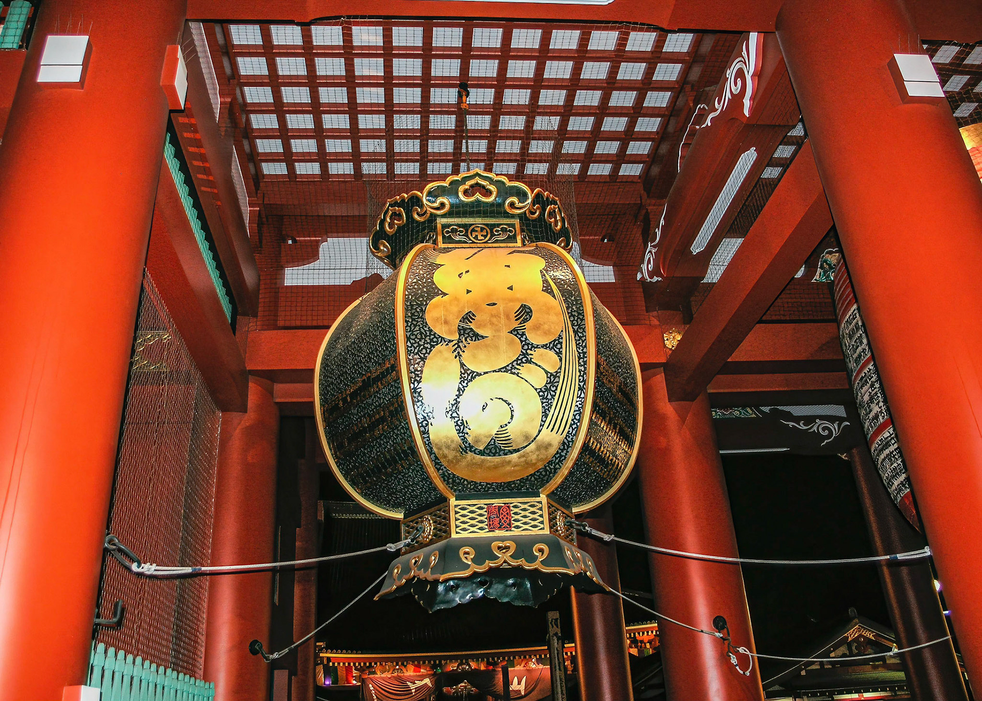 At the Kaminarimon Gate, Sensoji Temple