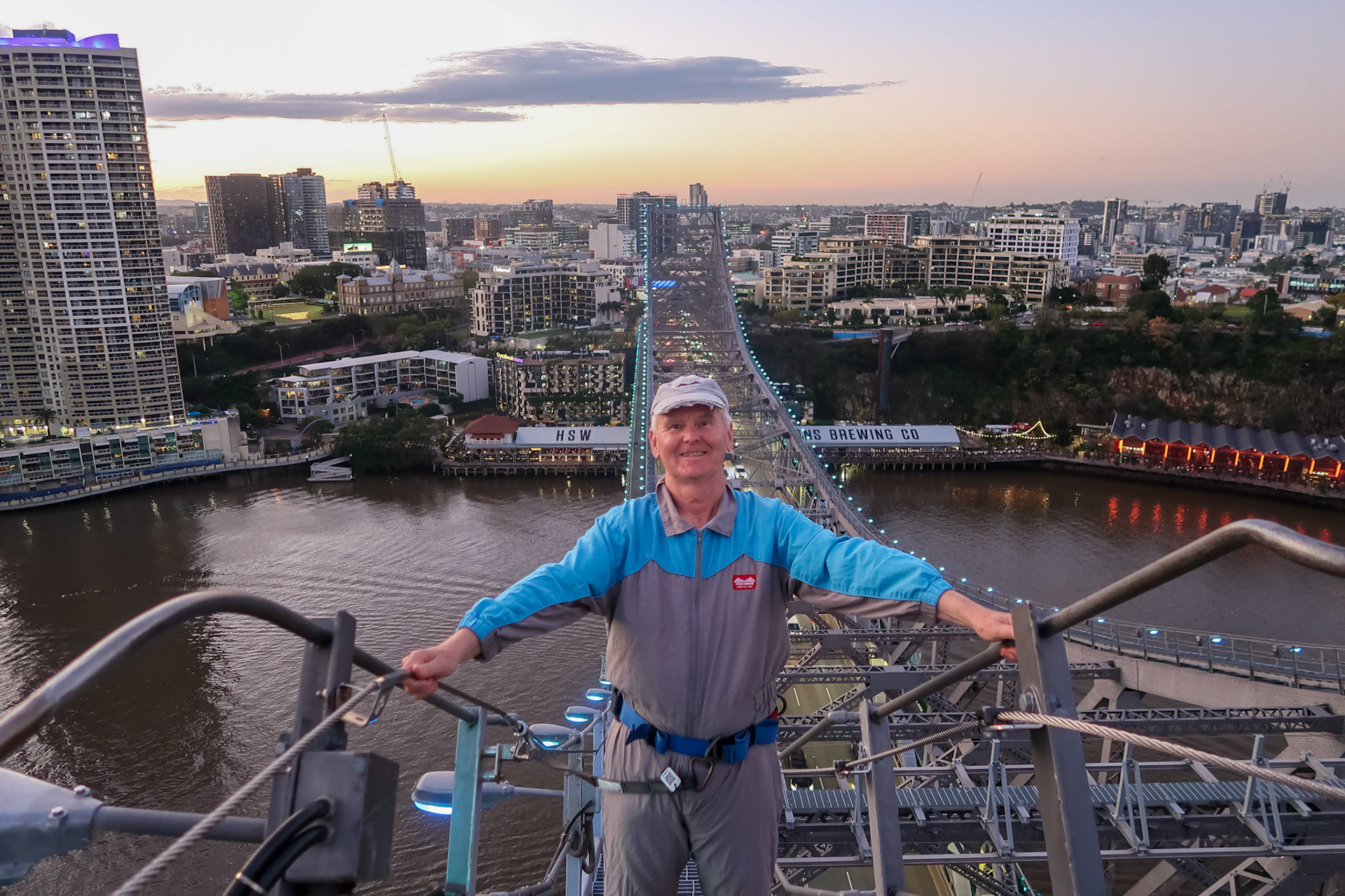 Bridge Climb Adventure; twilight ascent. View to the North.