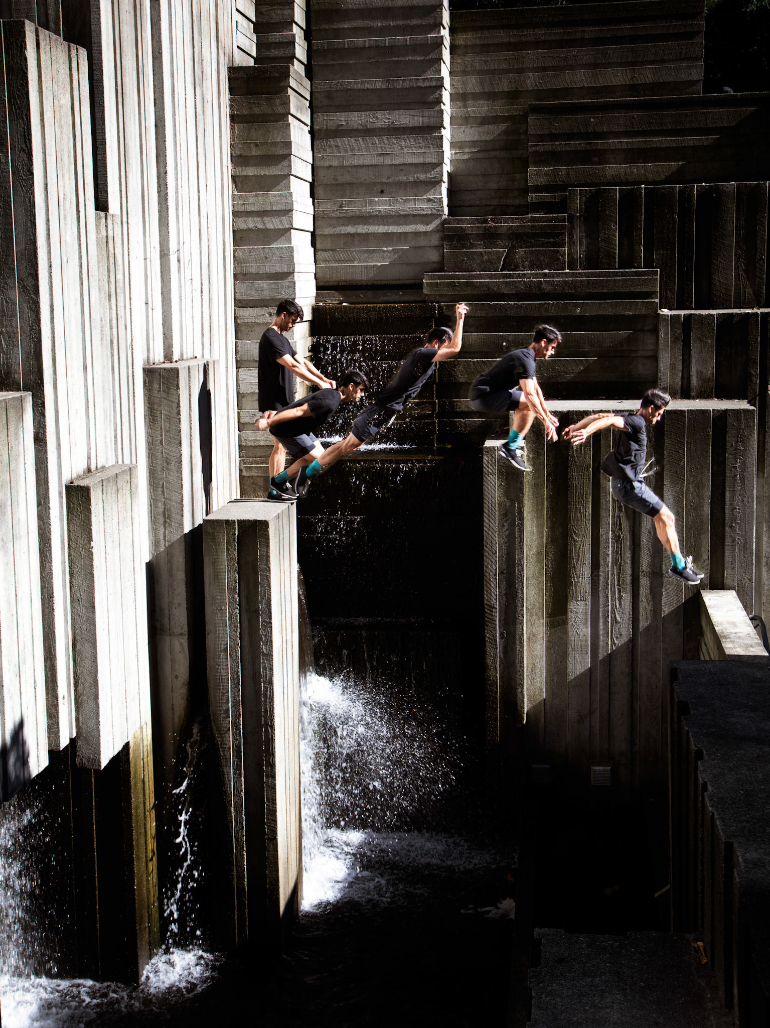 Parkour in the Freeway Park Fountain (built over the Interstate 5 Highway)