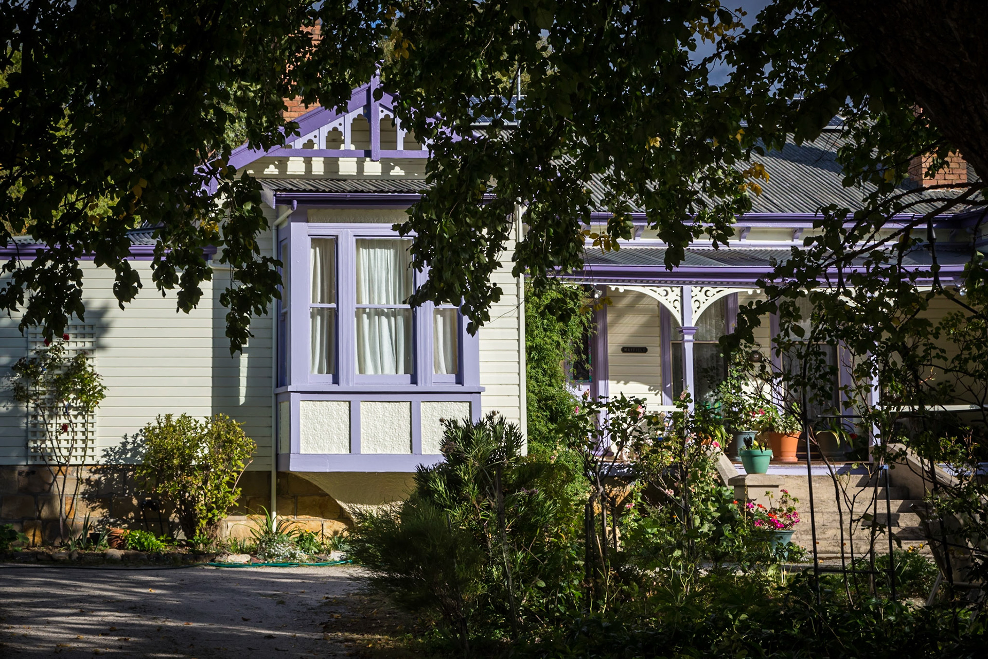 Mayfield Manor B&amp;B, on the highway through Fingal.