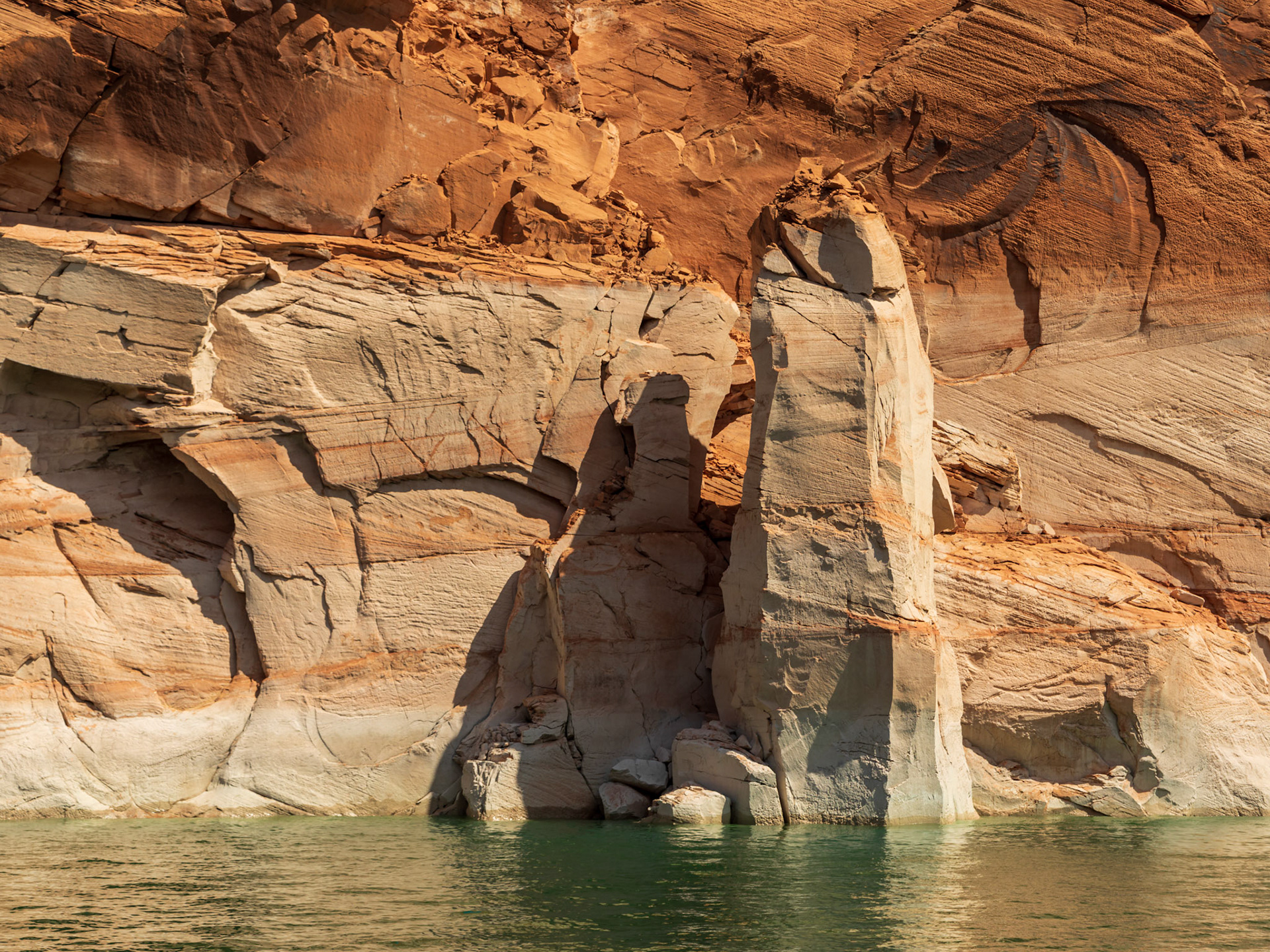 In Sandstone geologic formations In Navajo CanyonNavajo Canyon