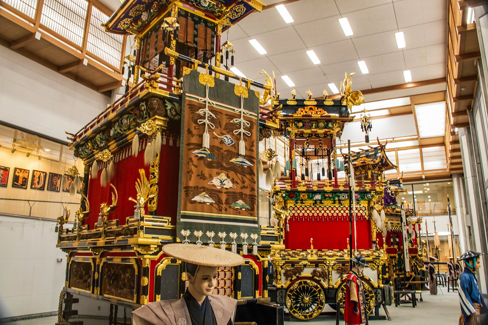Festival Floats Exhibition Hall (Takayama Matsuri Yataikaikan)