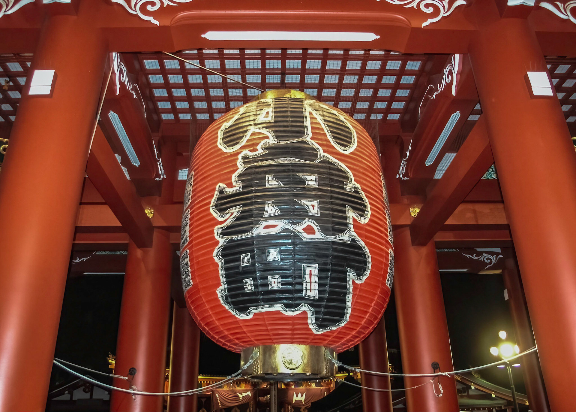 At the Kaminarimon Gate, Sensoji Temple