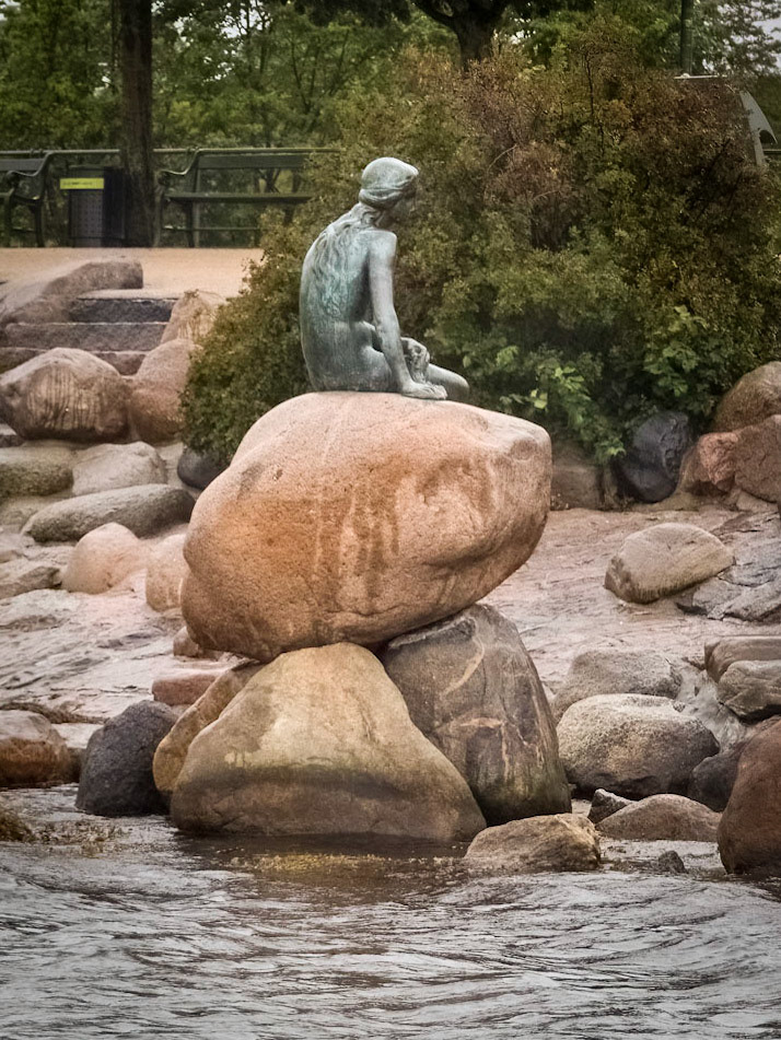 The Little Mermaid statue