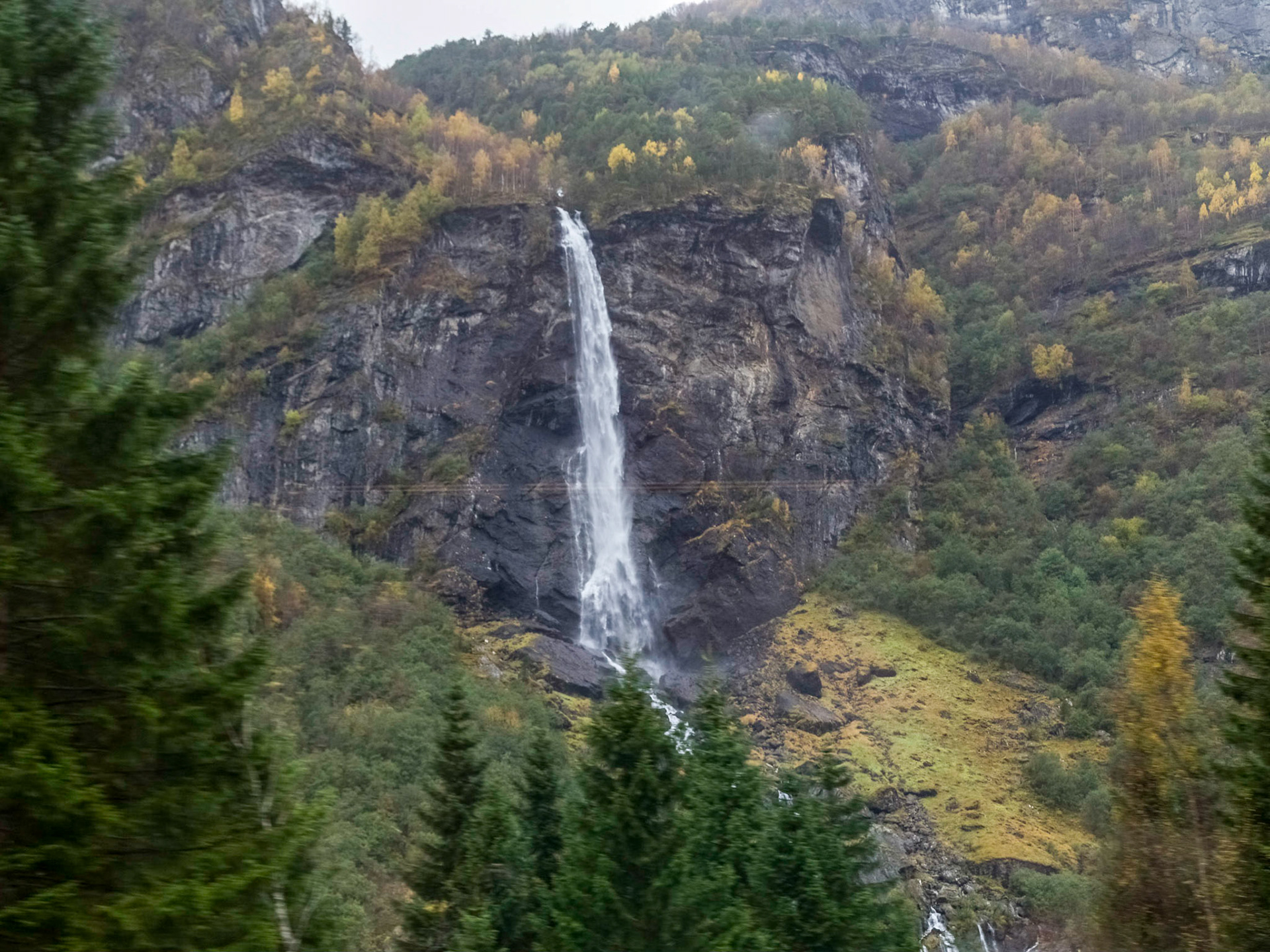 A view from the Flåm Railway