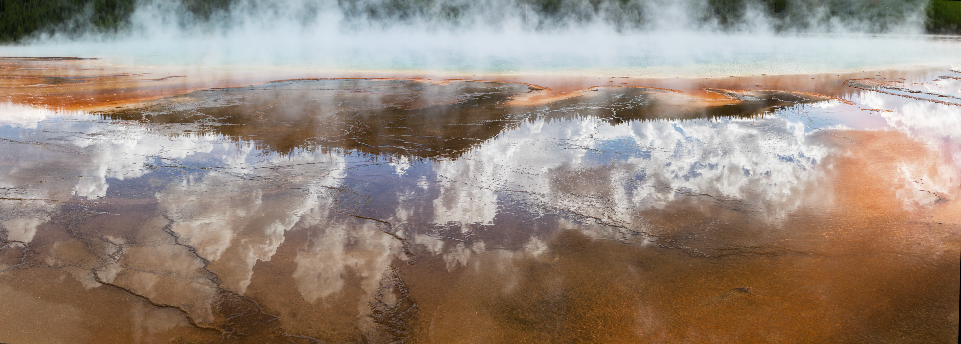 Midway Geyser Basin, Yellowstone National Park, Wyoming.