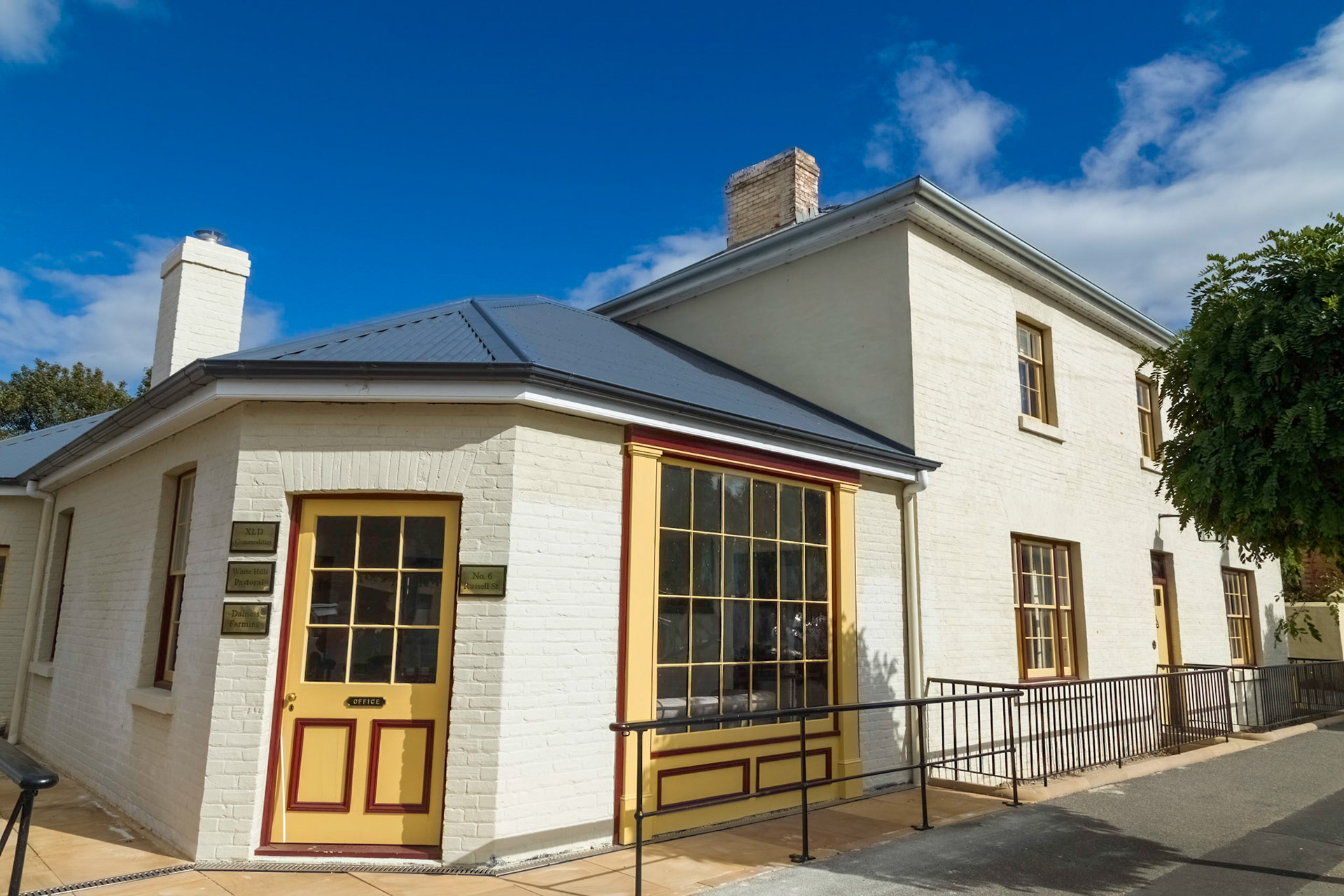 Evandale; orinally opened as Royal Oak Hotel (1840's)