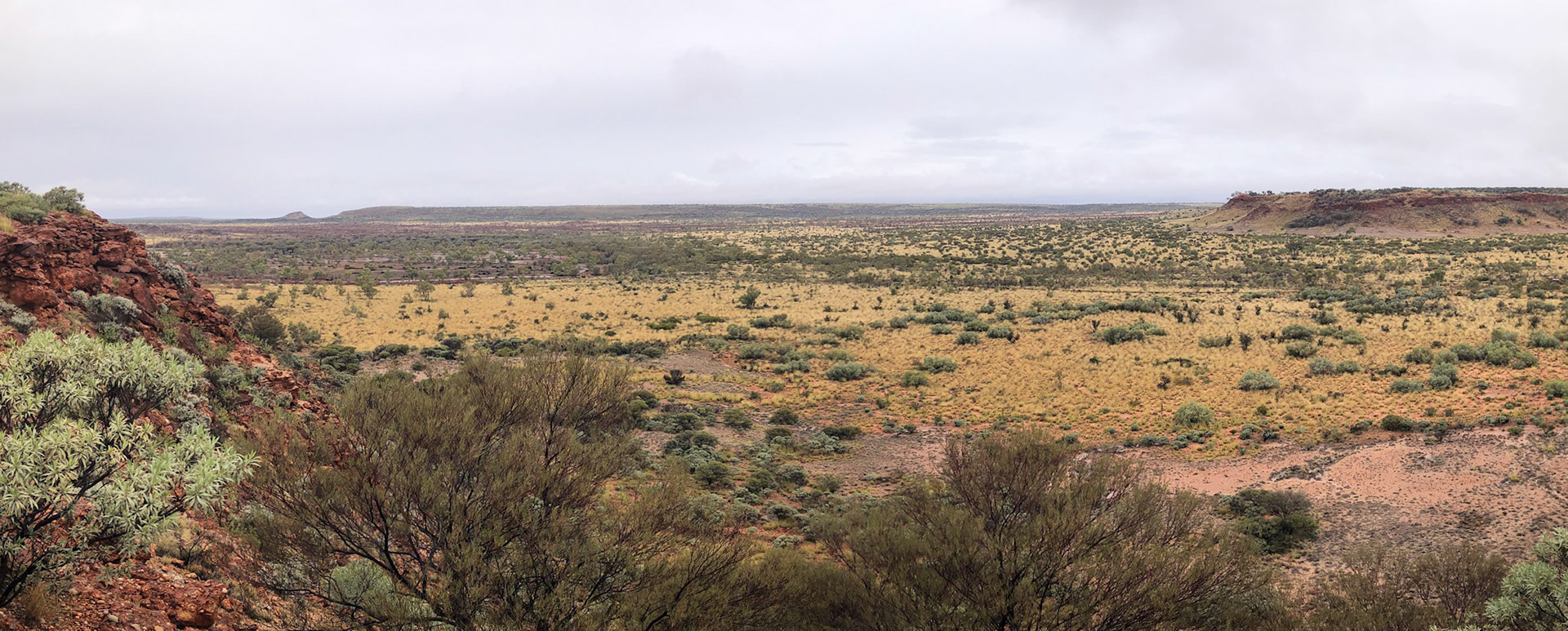 Munderri Outstation, Dovers Hills