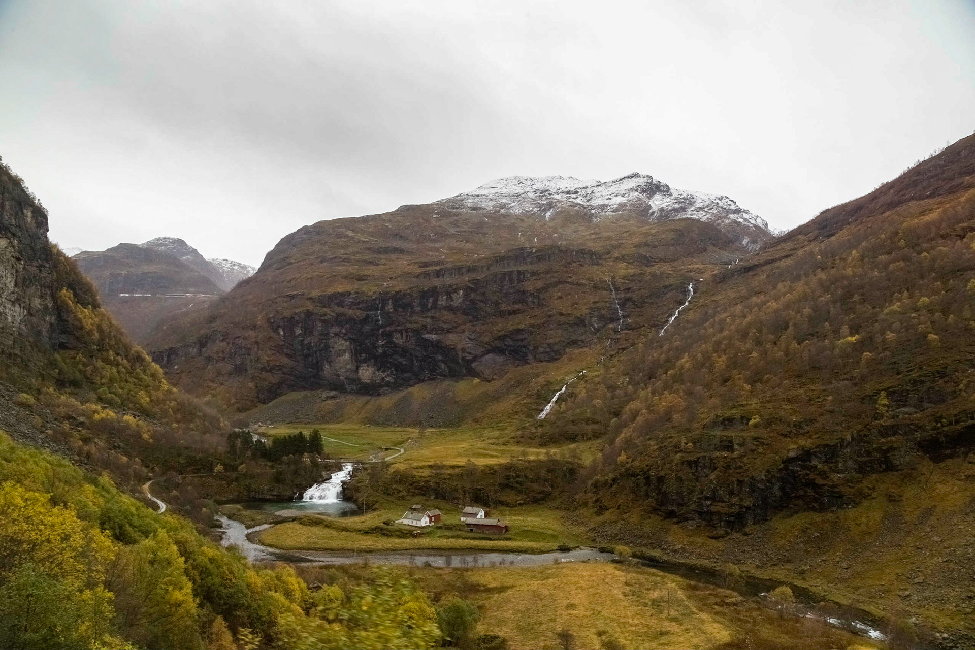 A view from the Flåm Railway