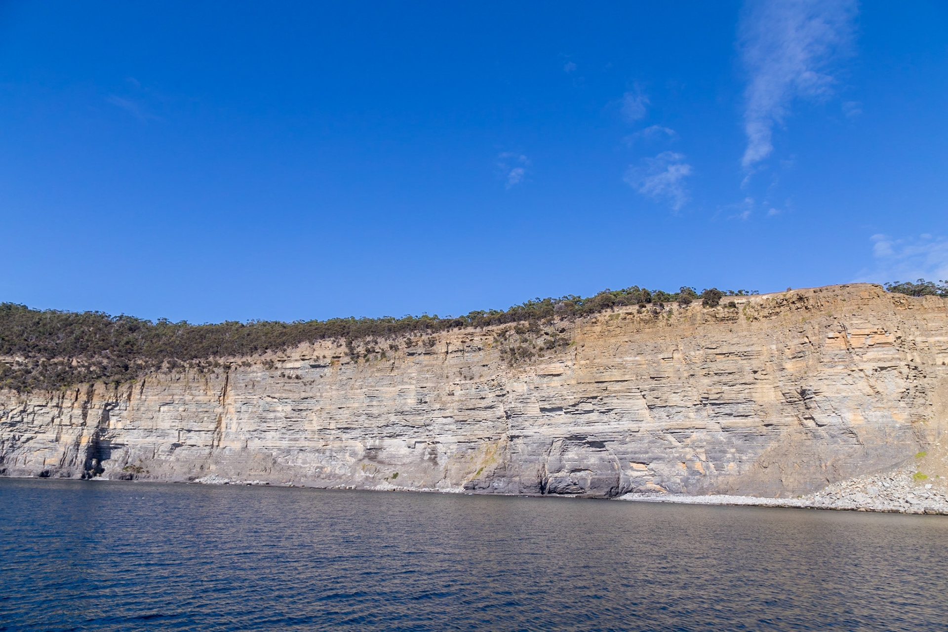 Fossil Cliffs. Maria Island