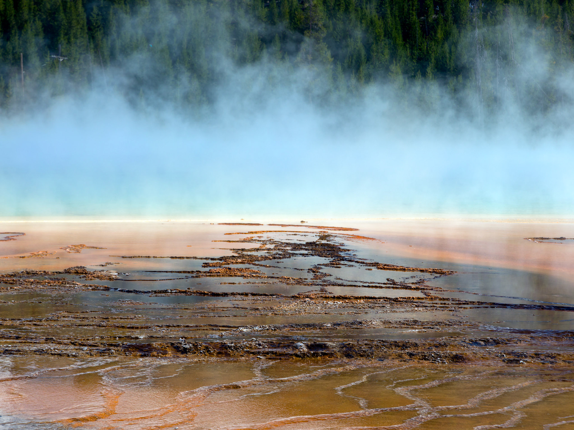Midway Geyser Basin, Yellowstone National Park, Wyoming.