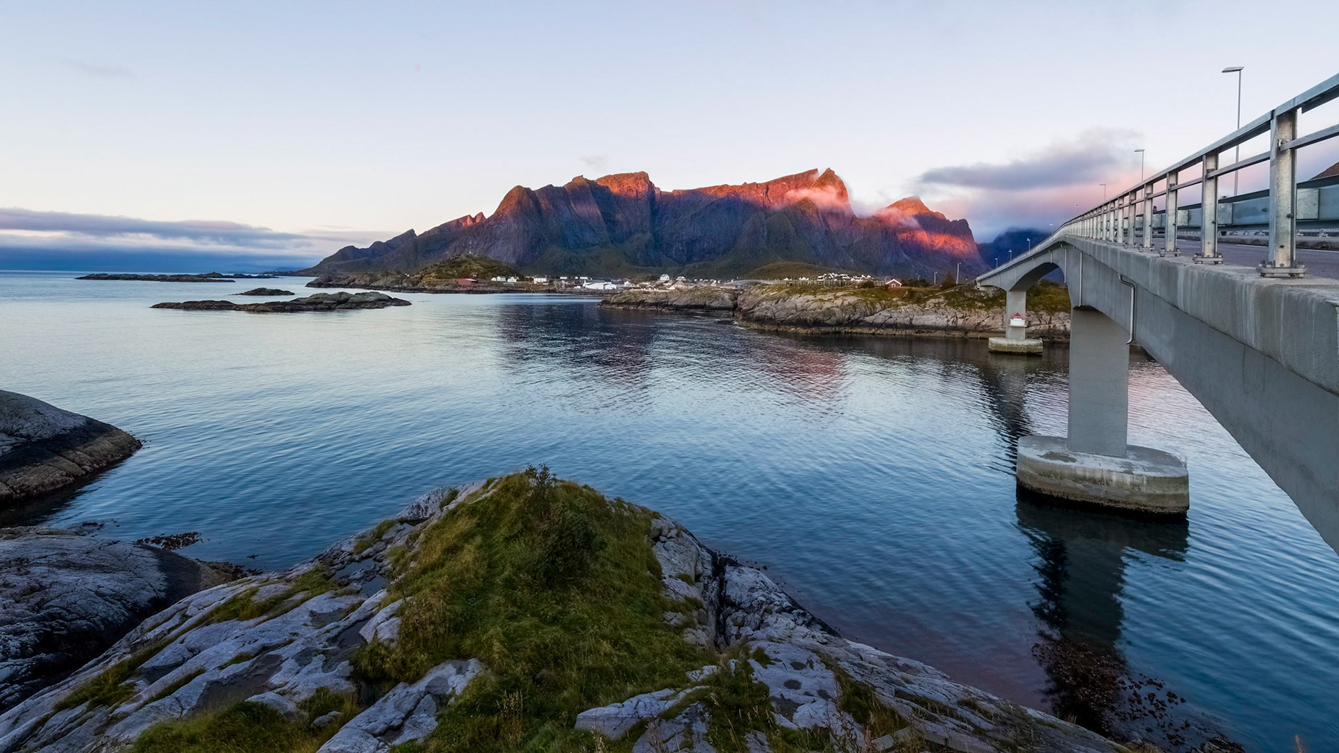 View of Hamnøy Bridge over Breisundet. Moskenes. 06:52 am.