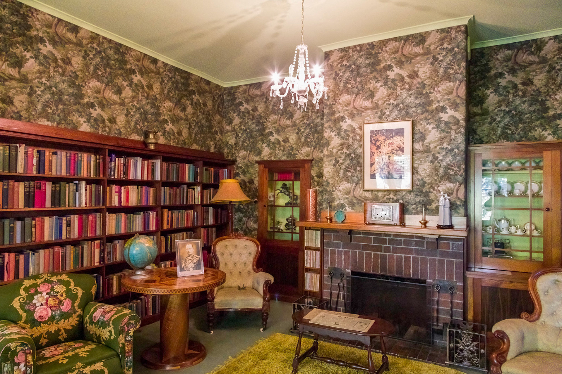 'Home Hill", Miandetta, Devonport. Formerly residence of Joseph Aloysius Lyons, Prime Minister of Australia 1932-39. And his wife Enid, who was the first woman elected to the House of Representatives and first woman to be a minister in the Commonwealth cabinet.