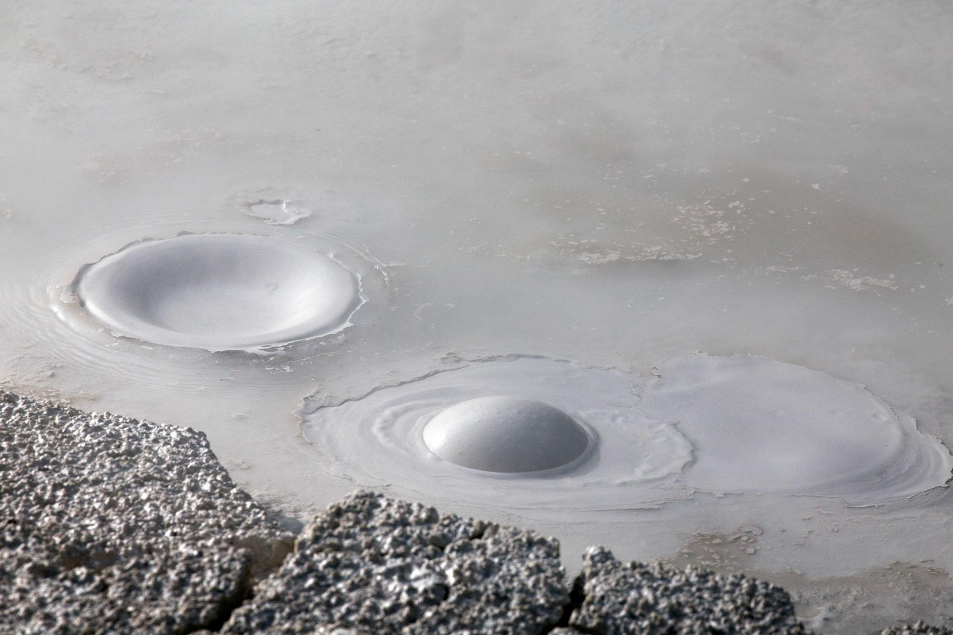 Artist Paint Pot Trail, Artists Paint Pot Thermal Mud Pools