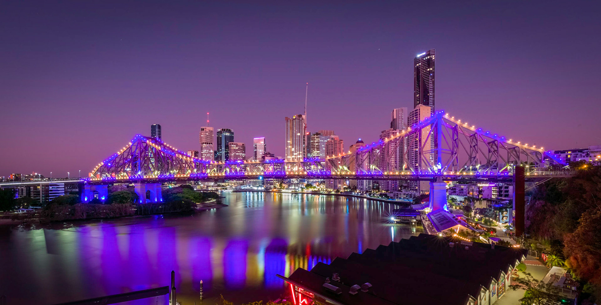 Morning Pre-Dawn View (05:56) from the cliff top, Bowen Terrace.