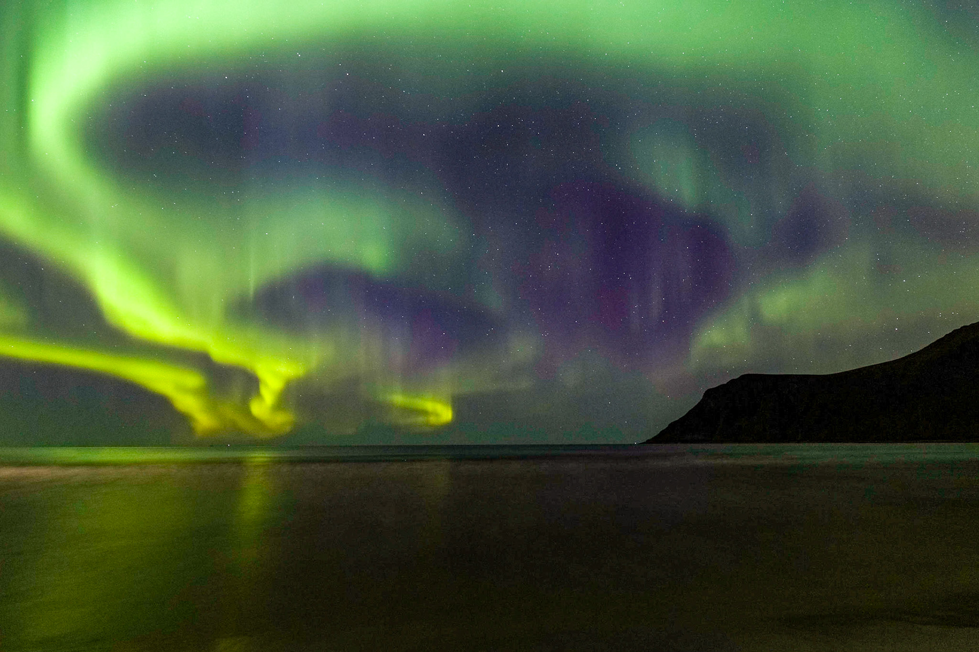 'Aurora borealis' on Skagsanden Beach, Flakstad. 11:26 pm.