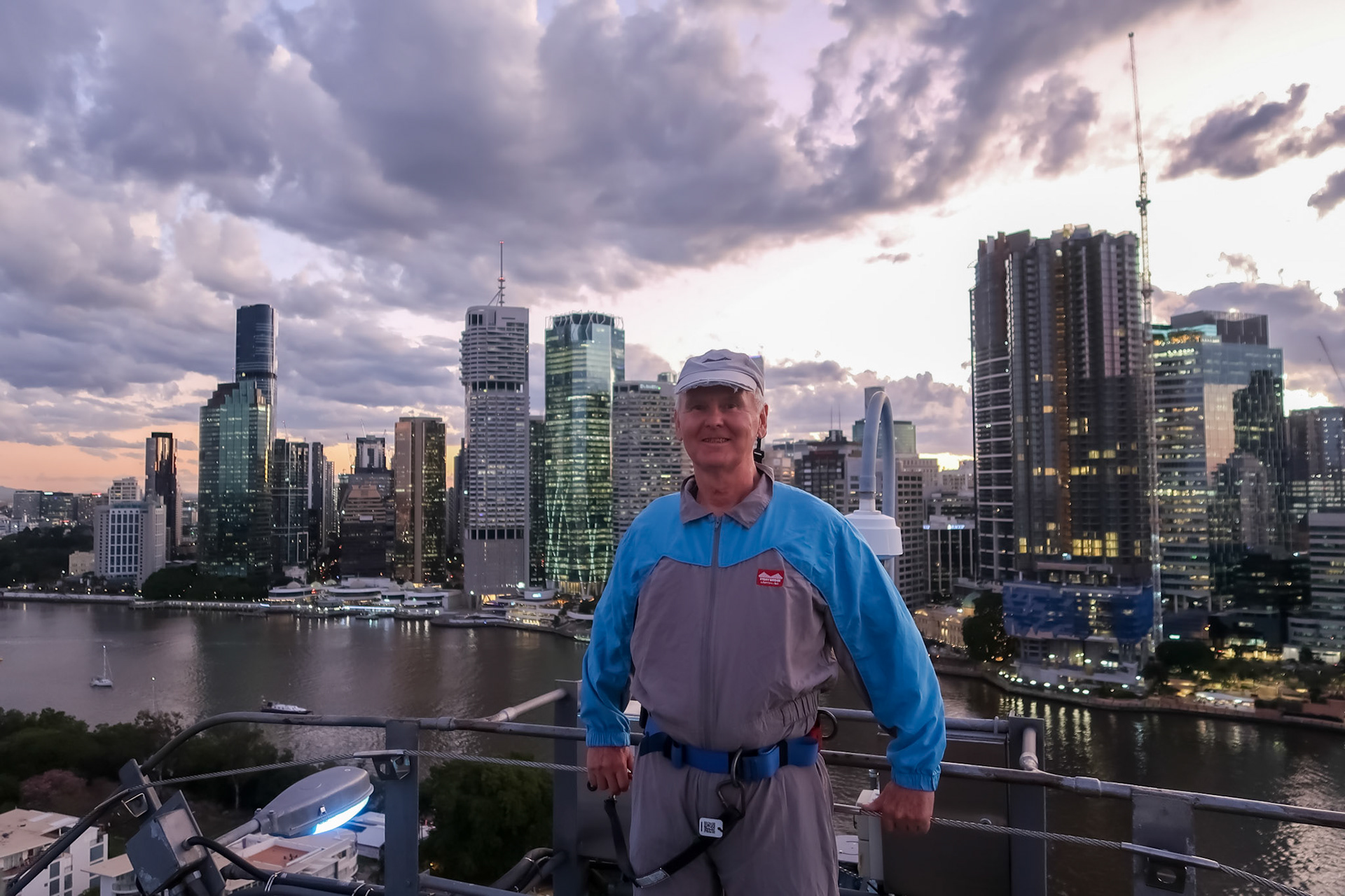 Bridge Climb Adventure; twilight ascent.