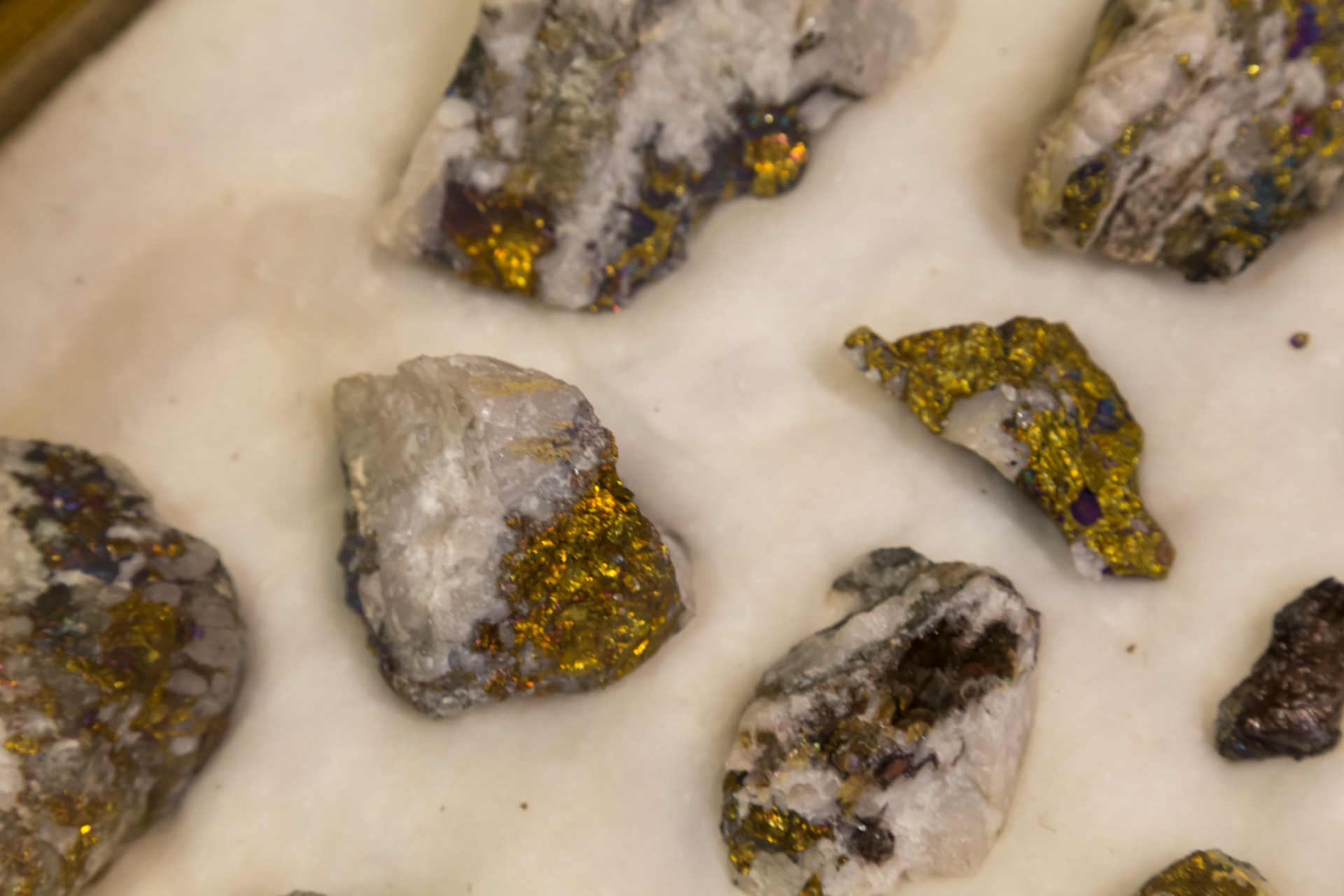 Mount Lyell gold quartz