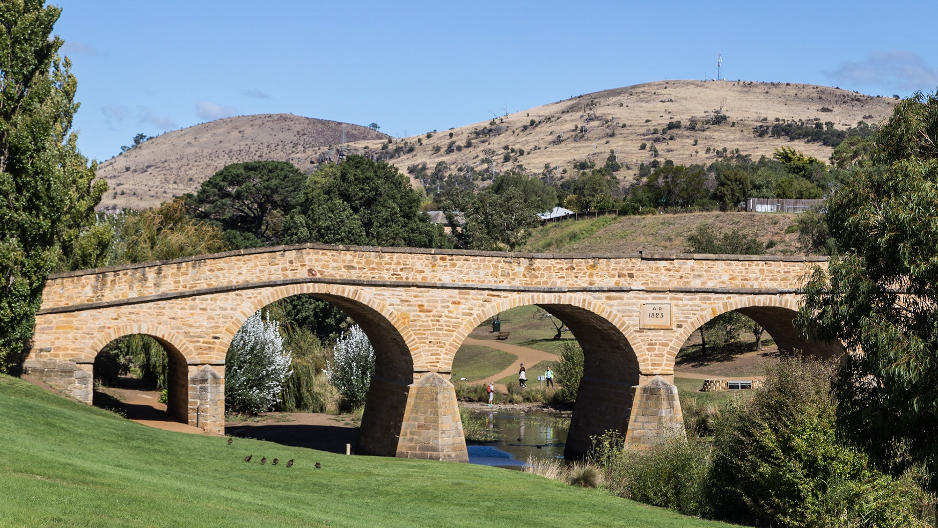 Richmond Bridge: Australia's oldest bridge still in use today, built 1823.