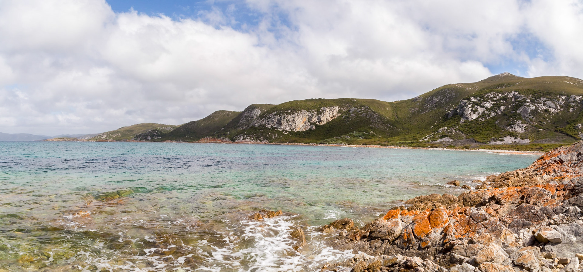 Burgess Cove. Rocky Cape National Park