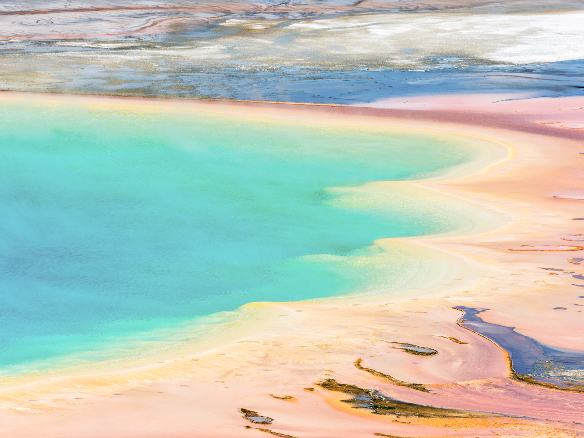 Midway Geyser Basin, Yellowstone National Park, Wyoming.
