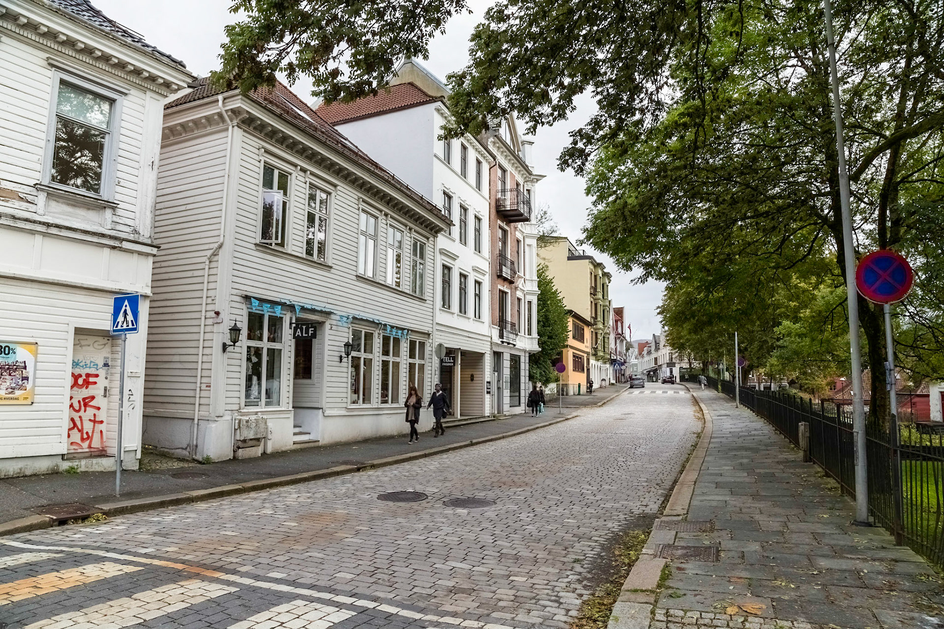 Streetscapes up behind the Bryggen wharf buildings