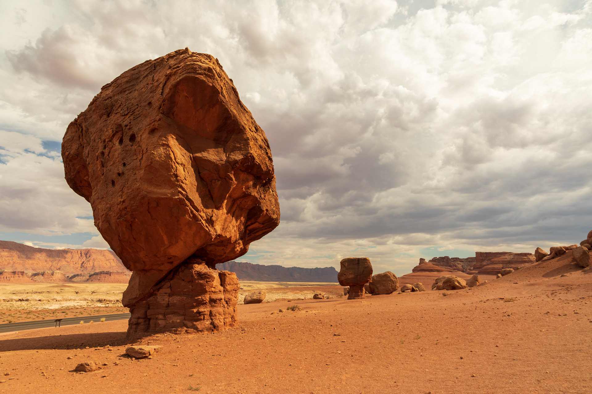 Balanced Rock, Marble Canyon