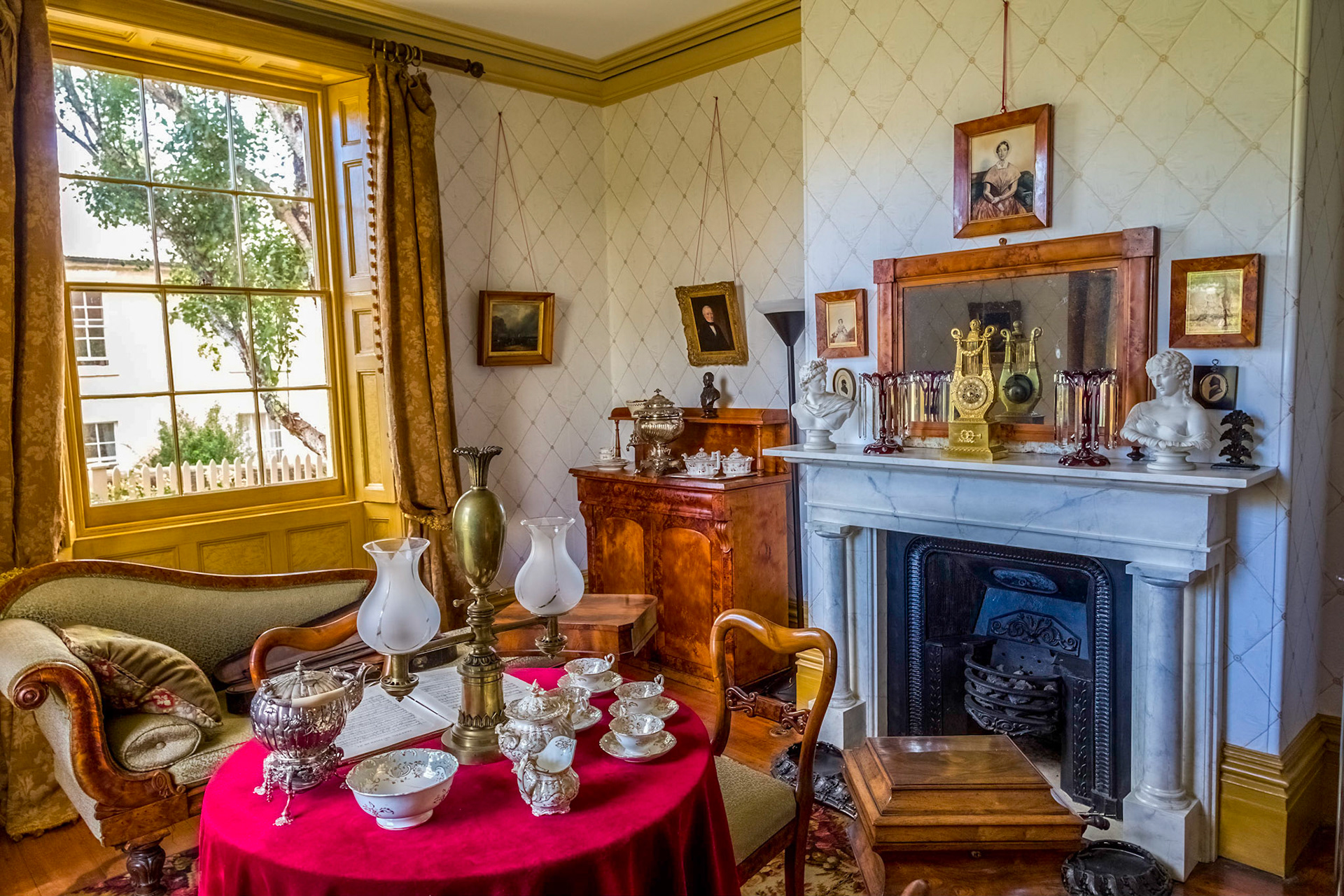 Narryna Heritage Museum. Battery Point