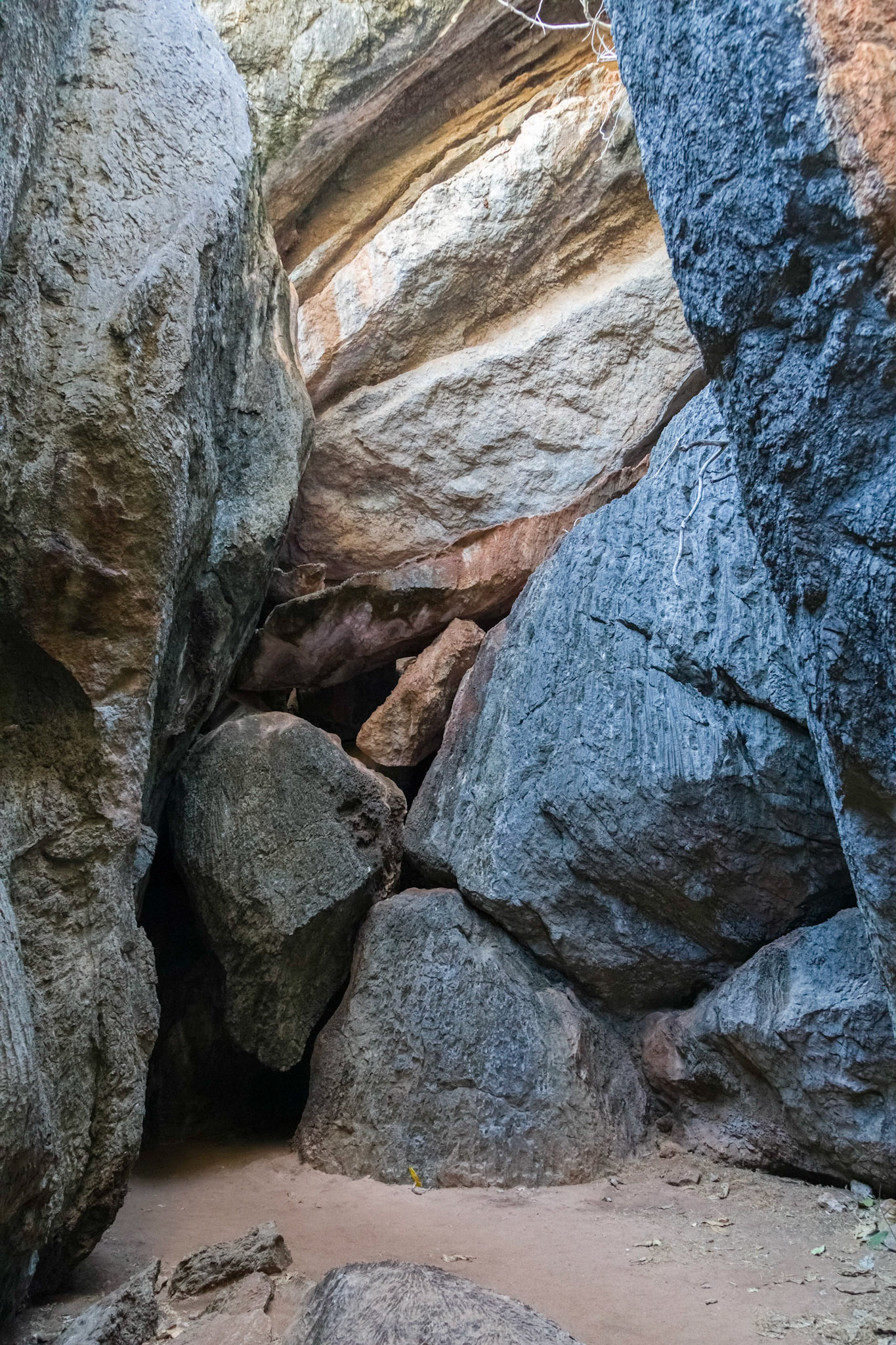 The Archways, Mungana