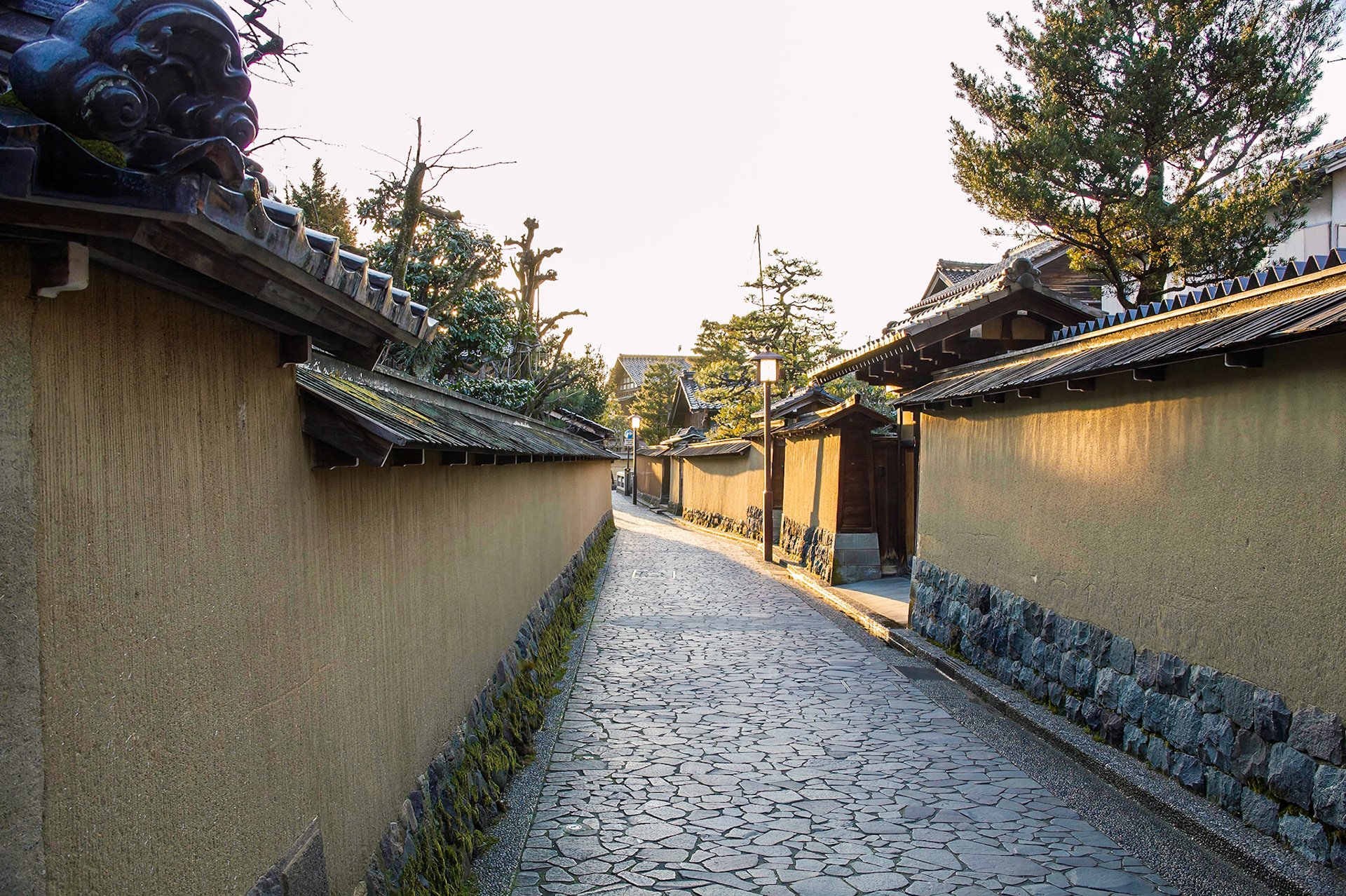 Mud/Stone Walls around samurai houses