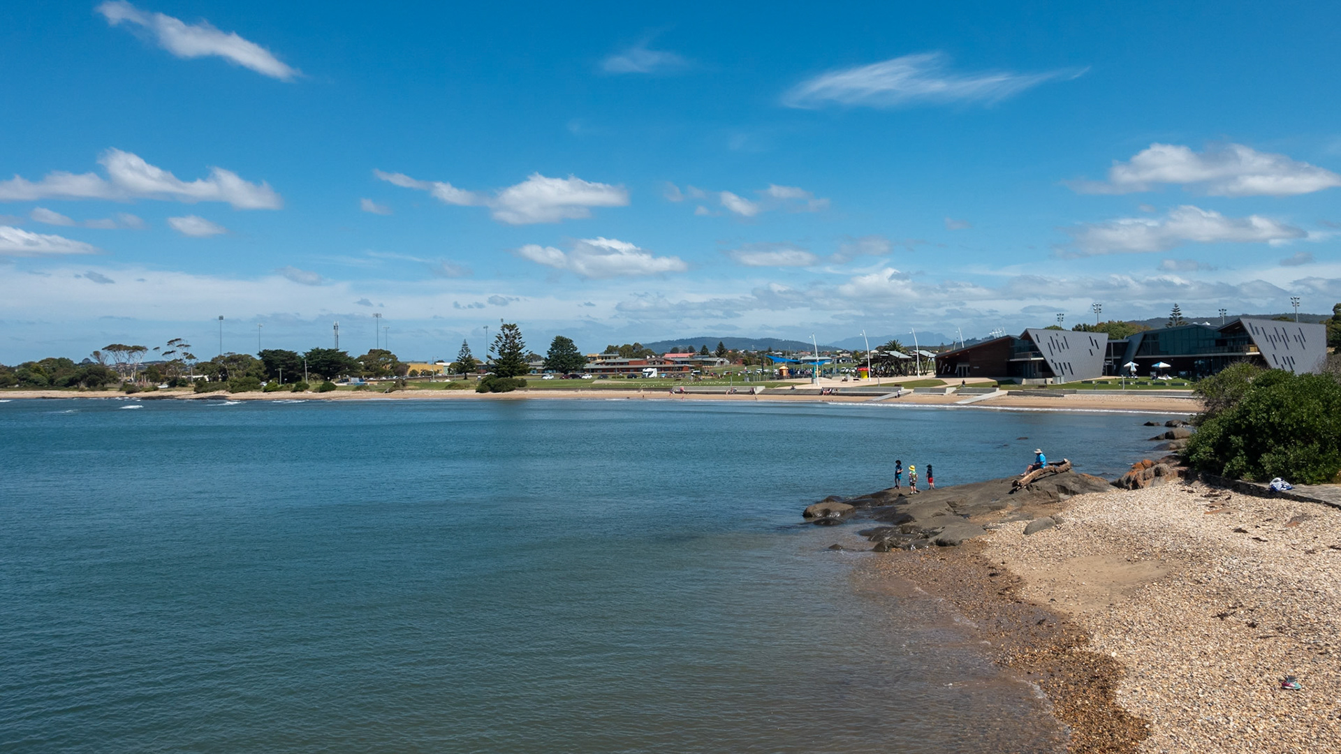 Devonport, Bluff Beach