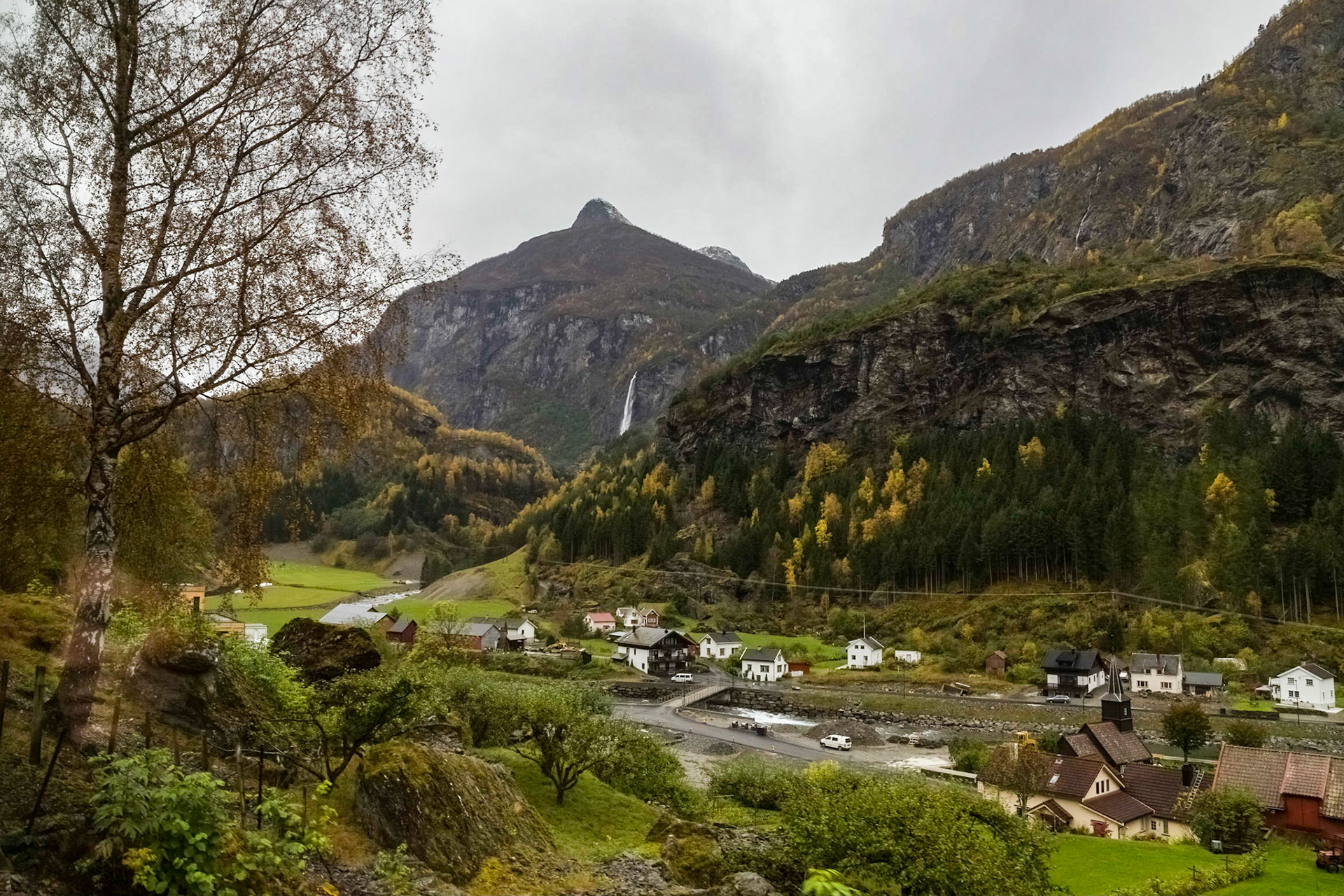 A view from the Flåm Railway