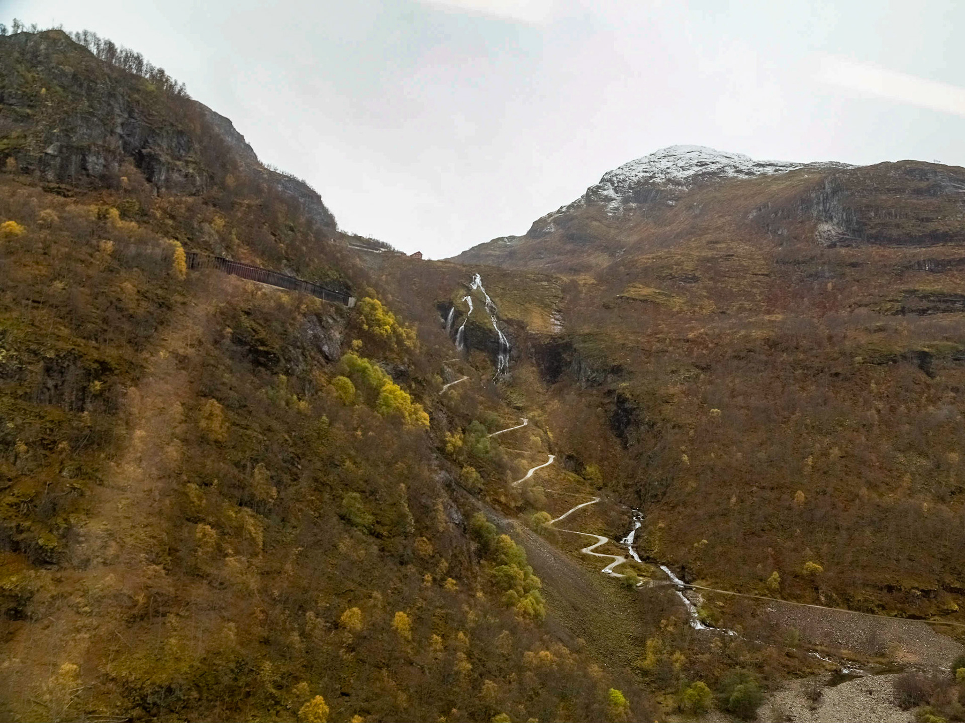 A view from the Flåm Railway: switchback road.