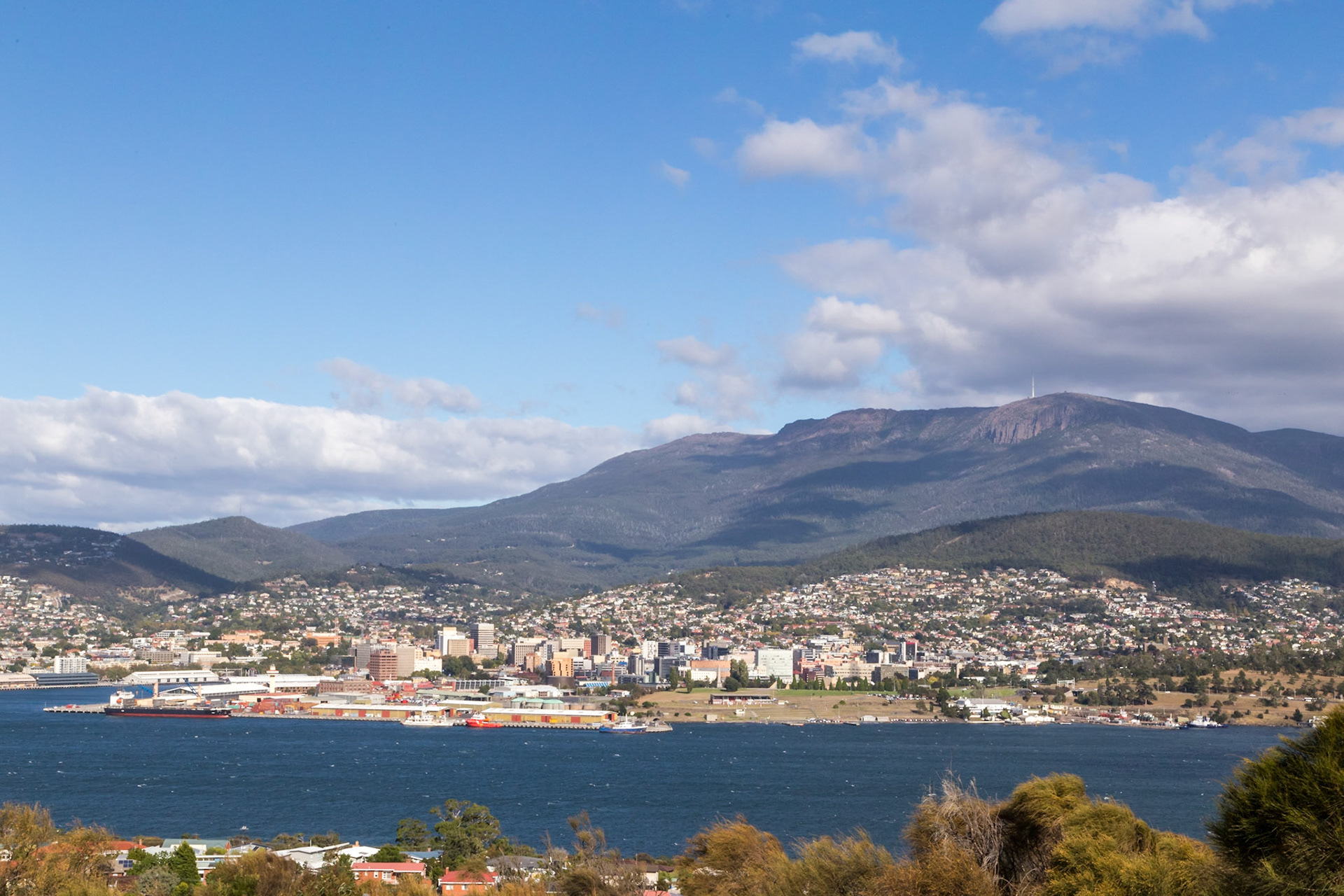 View to Hobart city &amp; Mt Wellington from Rosny Hill Lookout