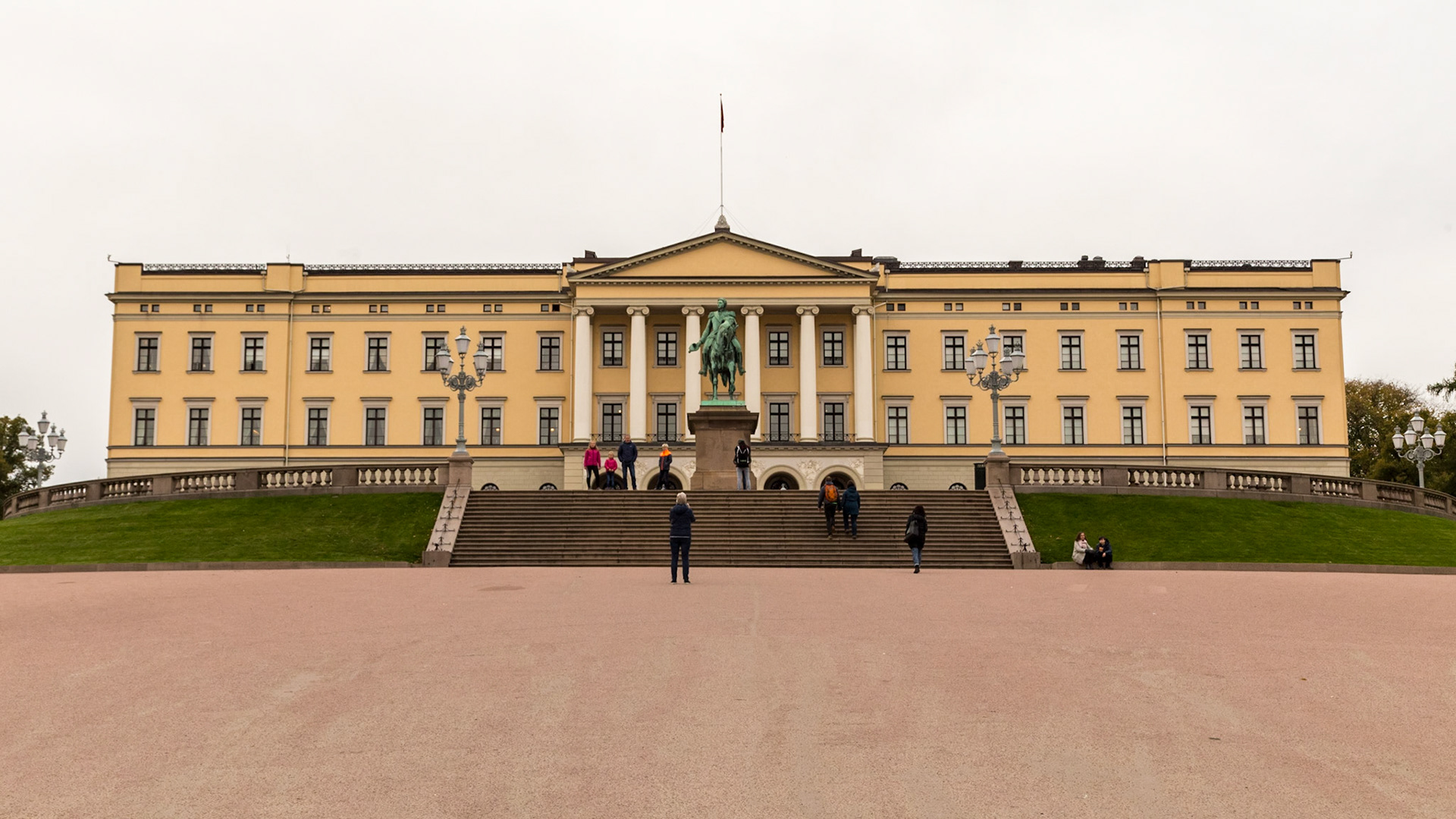 Slottet; The Royal Palace. Official residence of King Harald V, the current king of Norway. Construction began in 1825 and it took almnost 25 years to complete it.