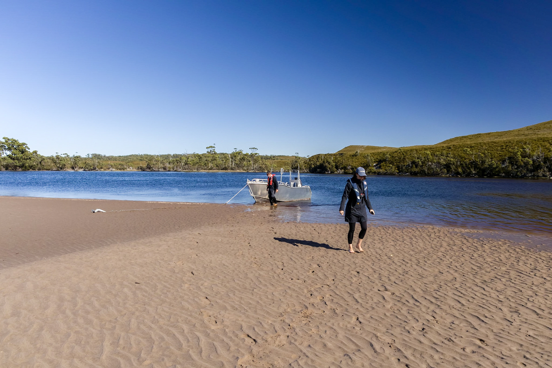 Going onshore at Settlement Point, Davey River.